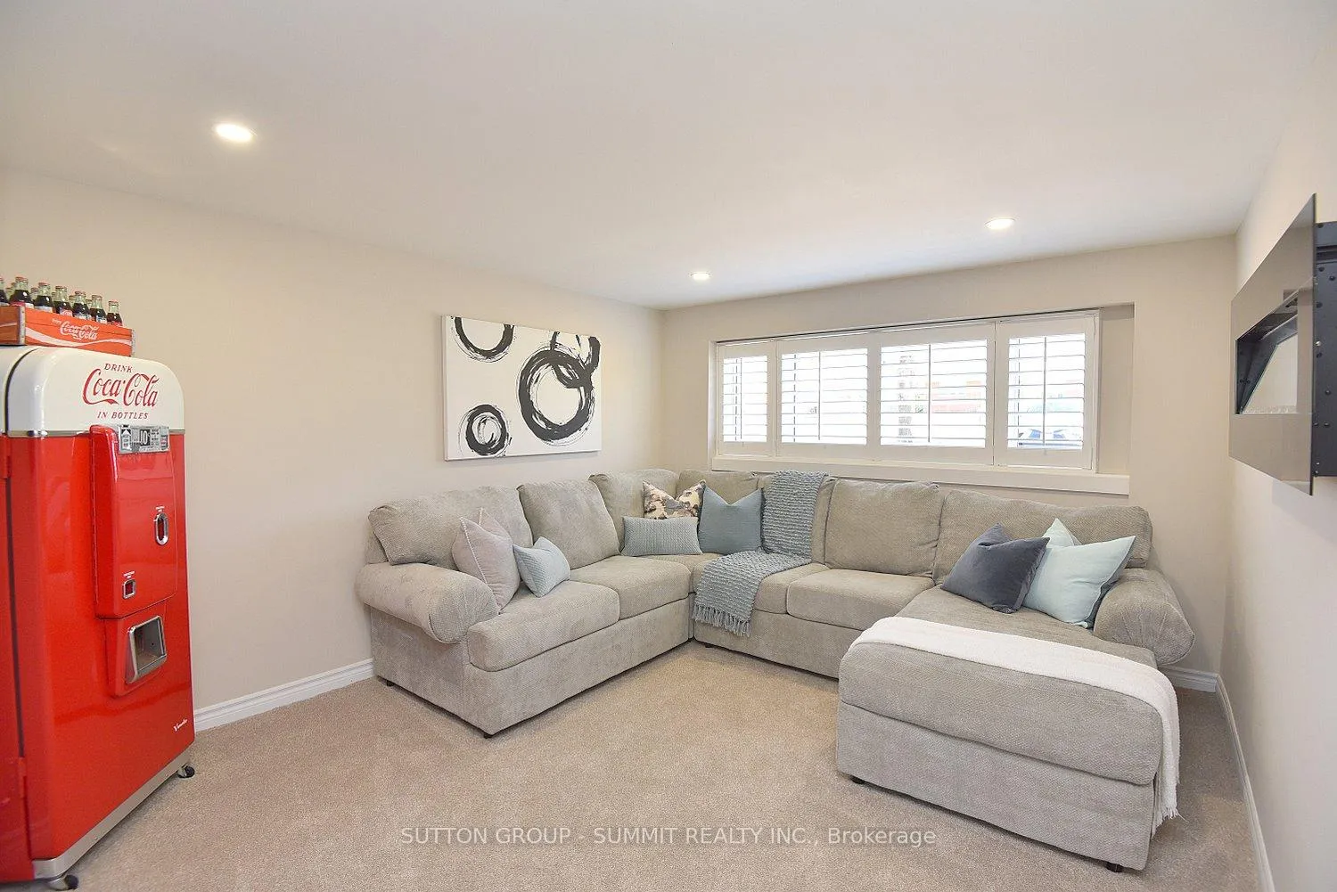 Photo 21 of 181 Carlisle Road, Hamilton, Rural Flamborough — HOMEH