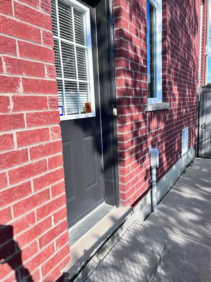 Photo 1 of Unit Bsmt, 26 Hardgate Crescent, Brampton, Northwest Sandalwood Parkway — HOMEH