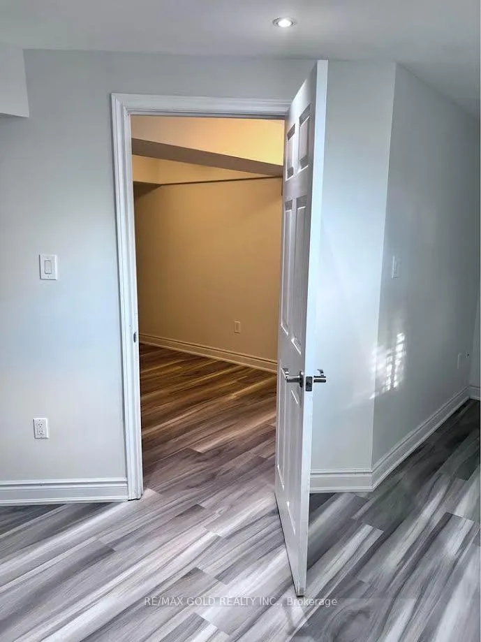 Photo 17 of Unit Bsmt, 26 Hardgate Crescent, Brampton, Northwest Sandalwood Parkway — HOMEH