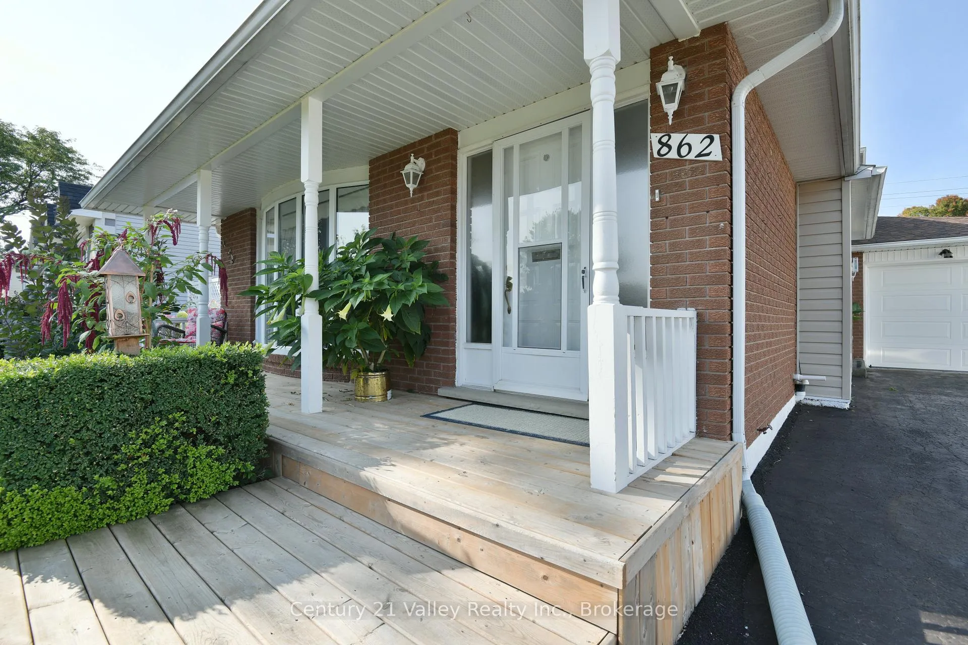 Photo 4 of 862 Kedrosky Drive, Renfrew — HOMEH