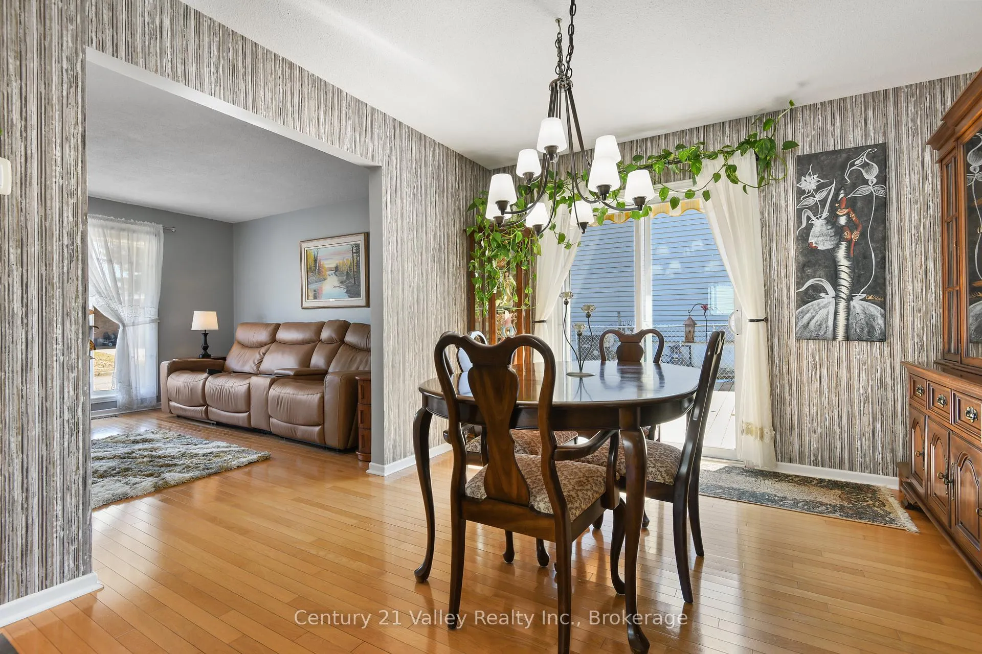 Photo 12 of 862 Kedrosky Drive, Renfrew — HOMEH