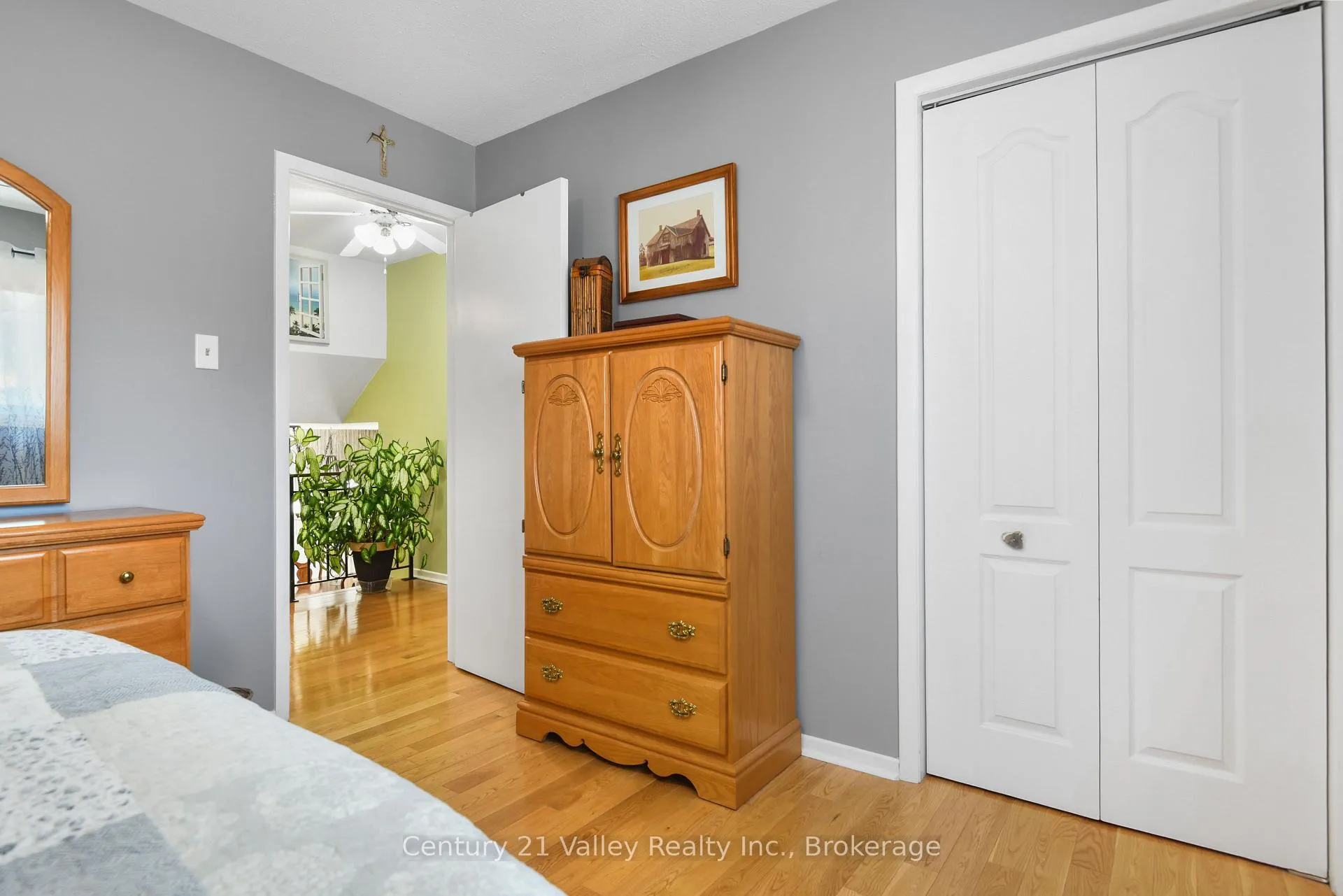 Photo 19 of 862 Kedrosky Drive, Renfrew — HOMEH