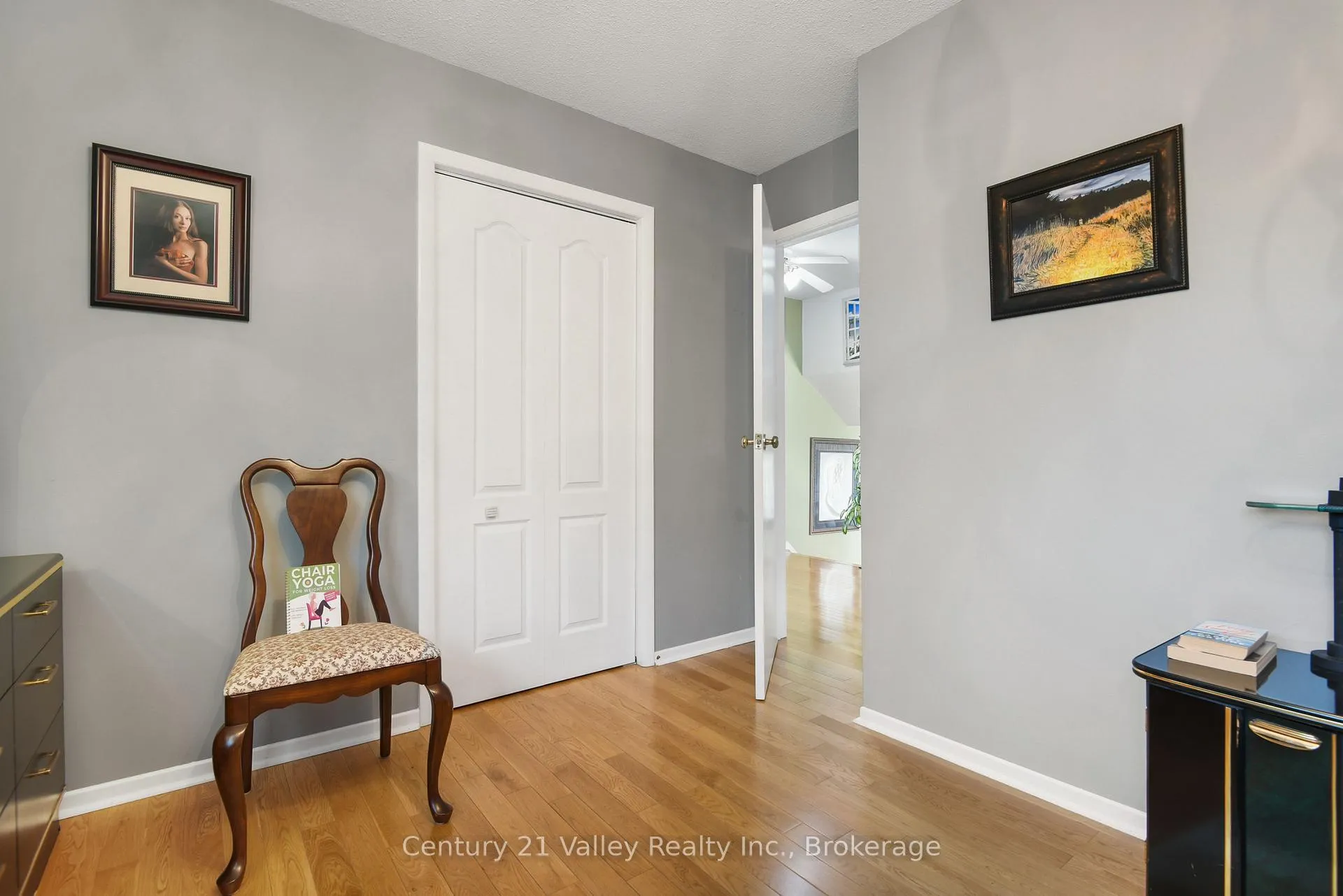 Photo 22 of 862 Kedrosky Drive, Renfrew — HOMEH