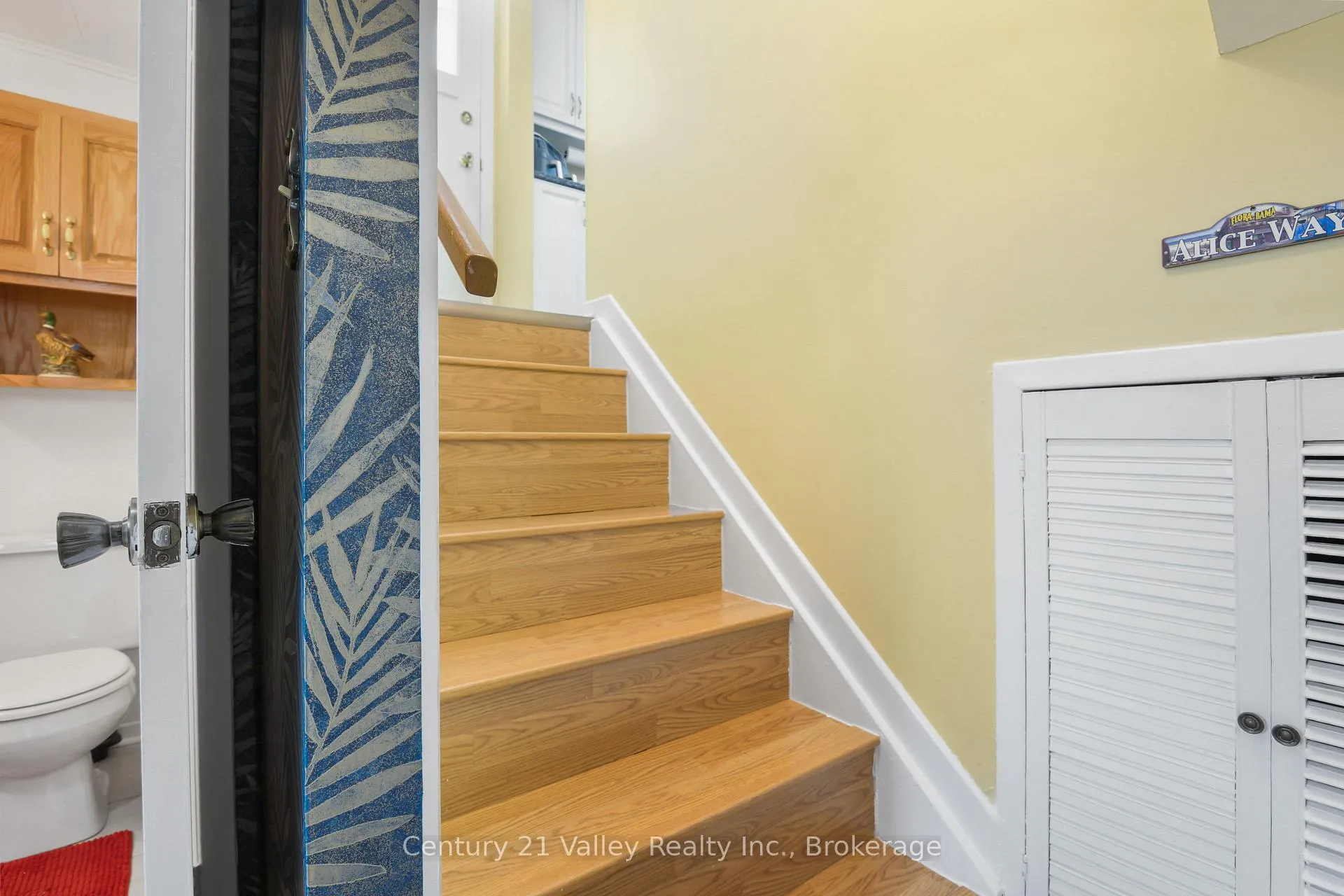 Photo 33 of 862 Kedrosky Drive, Renfrew — HOMEH