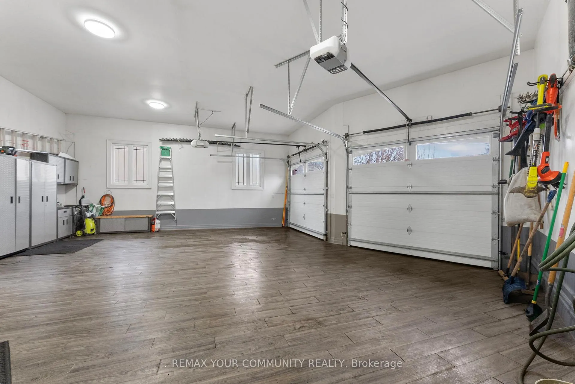 Photo 34 of 21 Bute Court, Vaughan, Maple — HOMEH