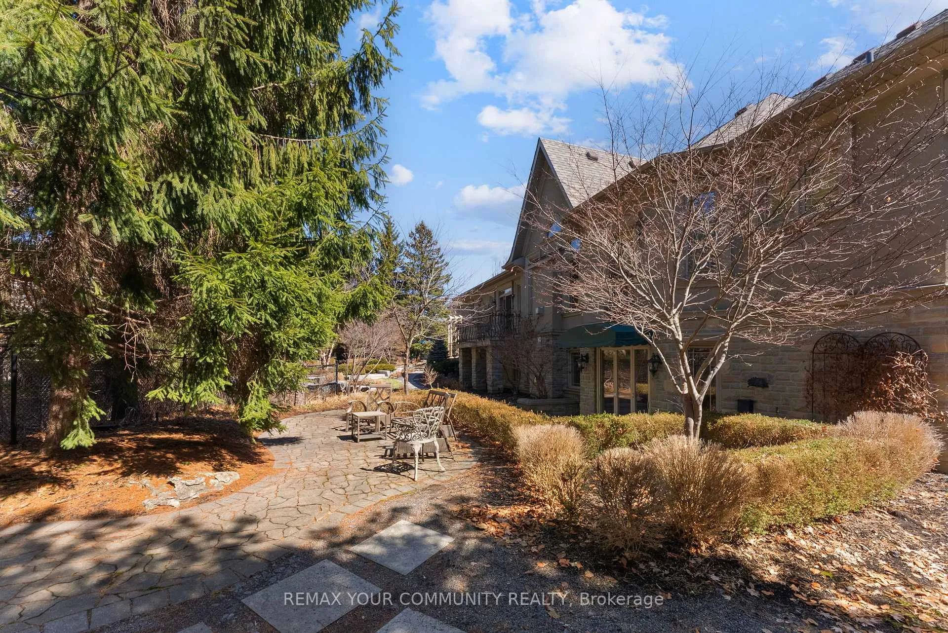 Photo 35 of 21 Bute Court, Vaughan, Maple — HOMEH