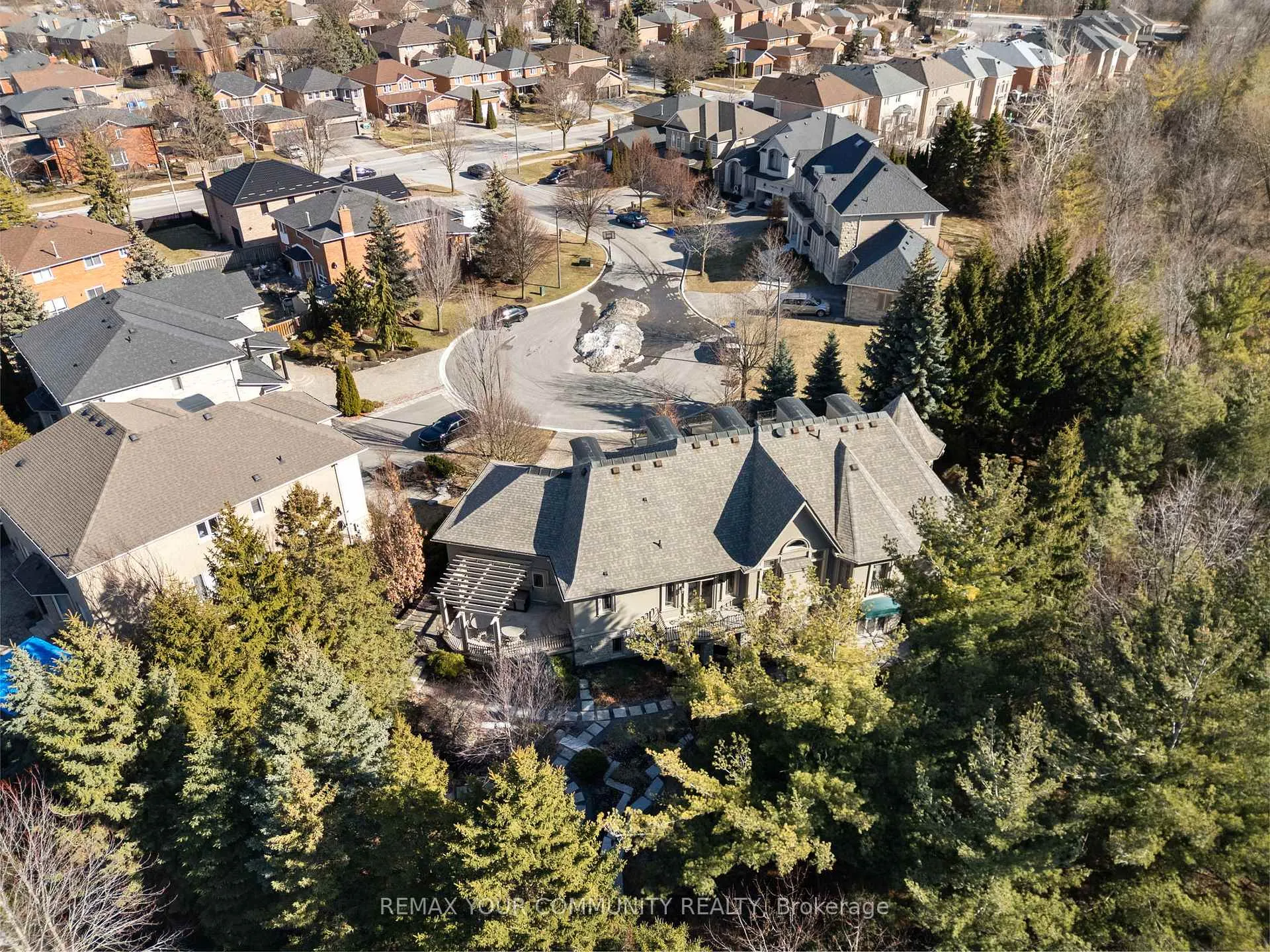 Photo 41 of 21 Bute Court, Vaughan, Maple — HOMEH