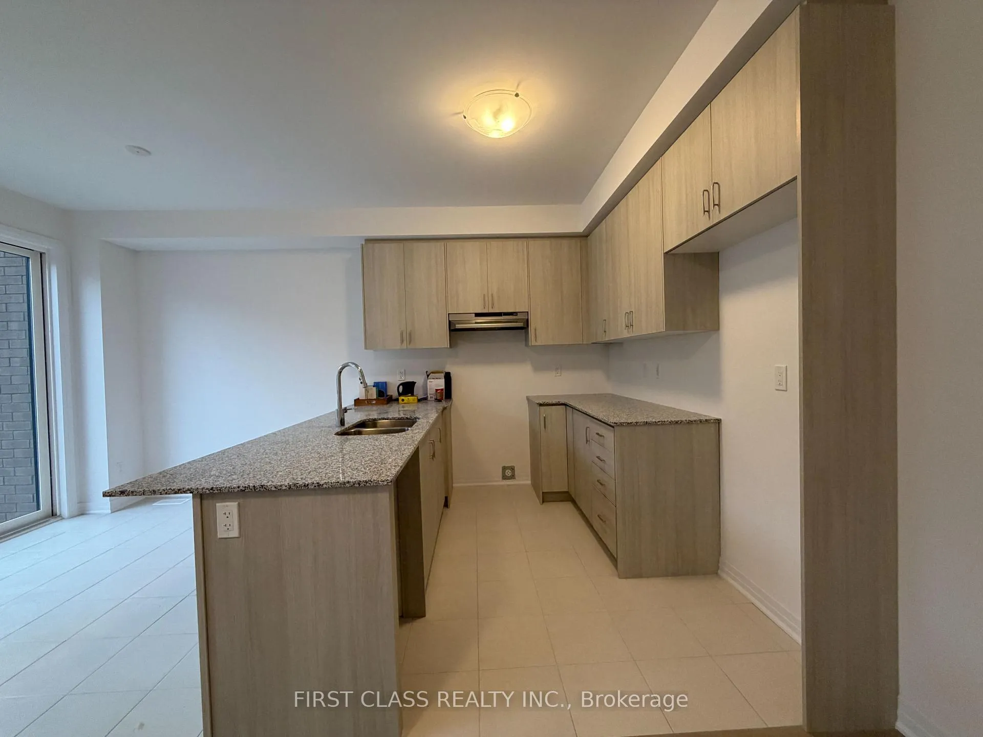 Photo 10 of 113 Manuel Street, Stratford — HOMEH