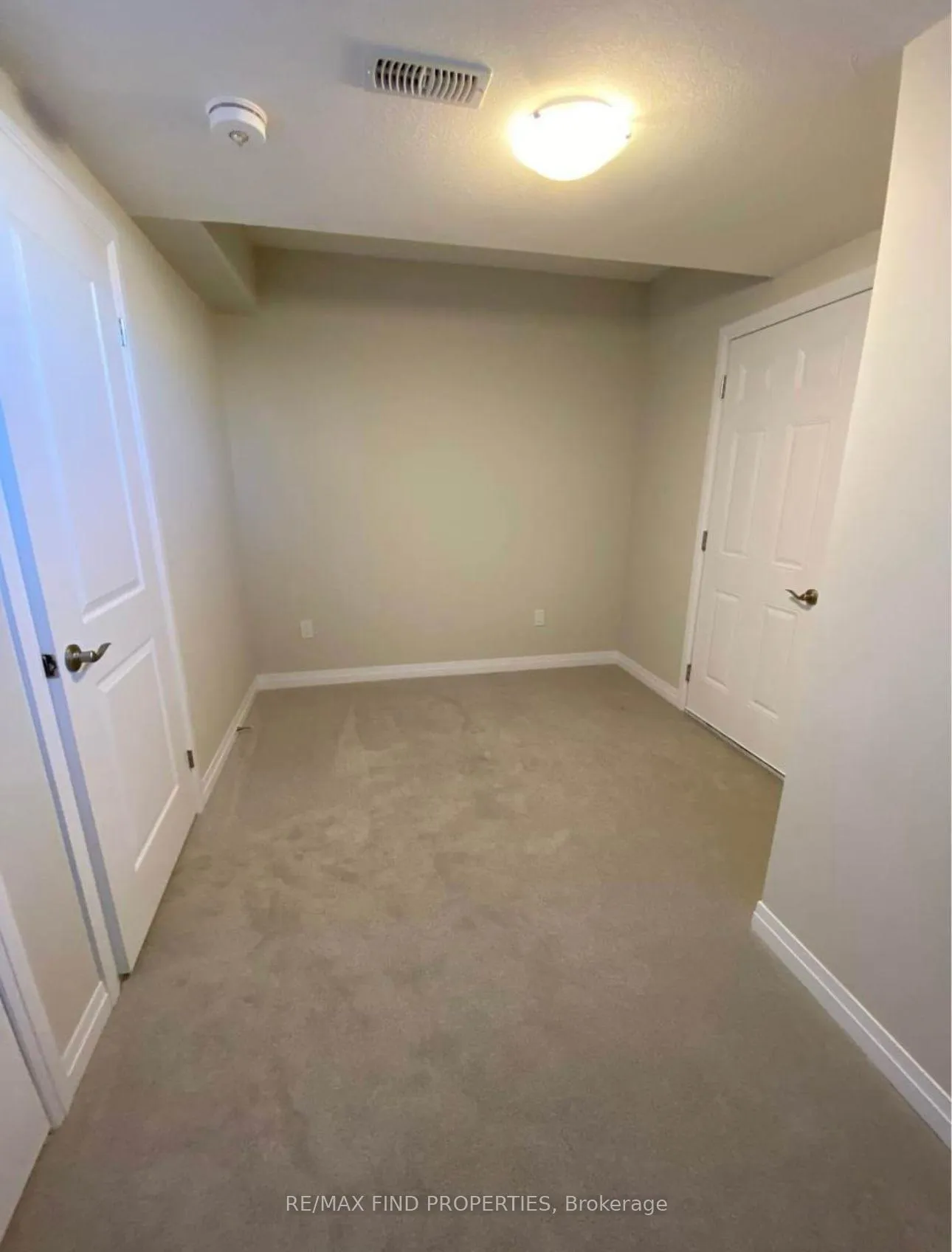 Photo 8 of 20 Vitality Drive, Kitchener, Huron Park — HOMEH
