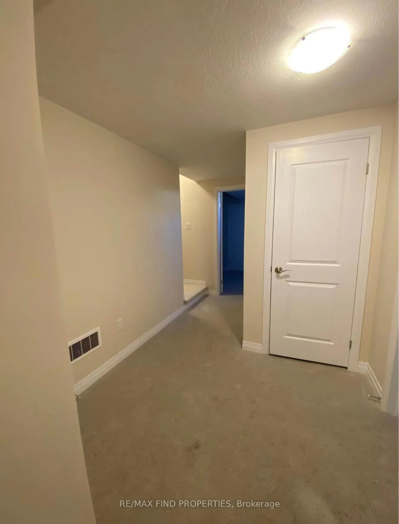 Photo 10 of 20 Vitality Drive, Kitchener, Huron Park — HOMEH