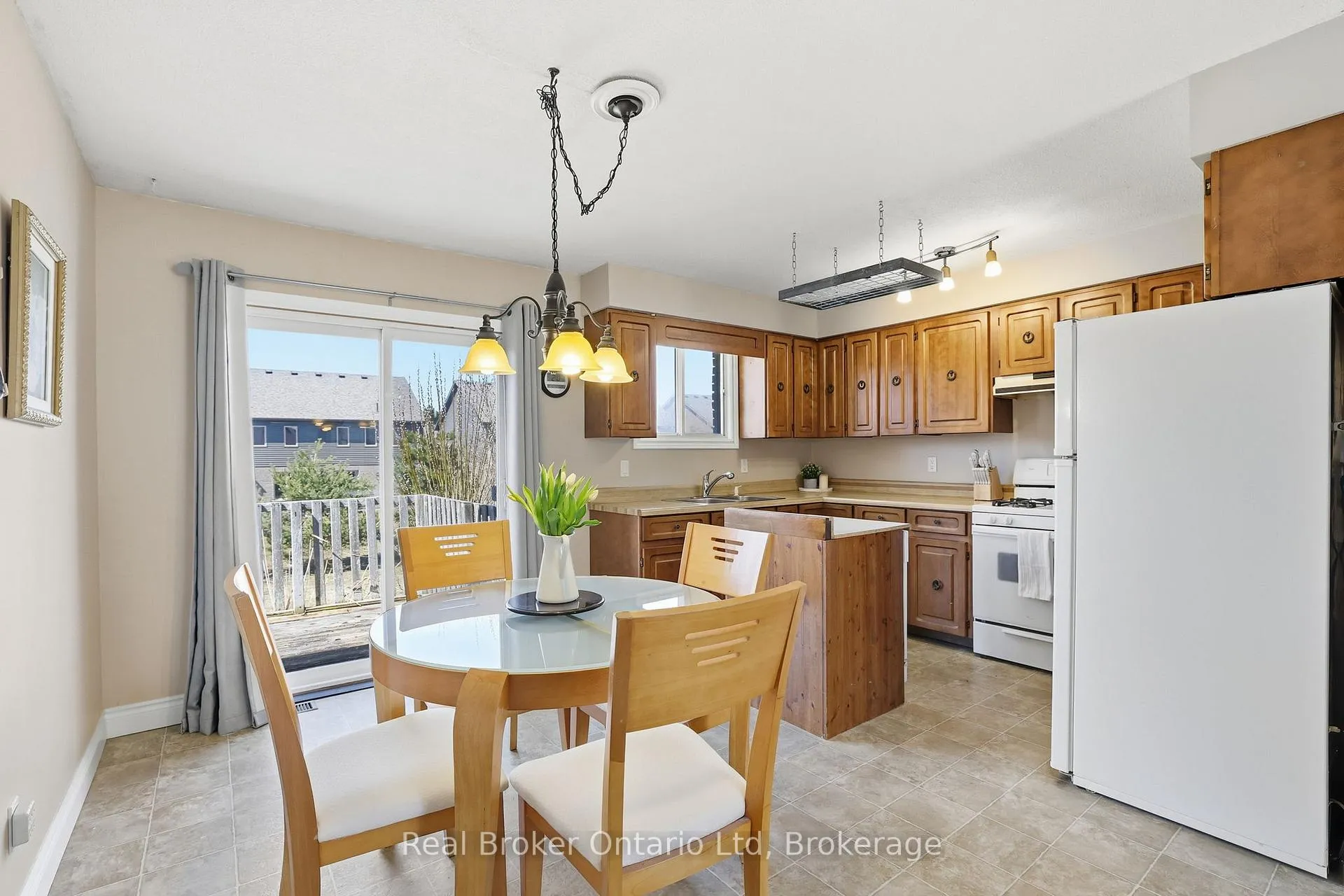 Photo 4 of 59 Grayview Drive, Grey Highlands — HOMEH