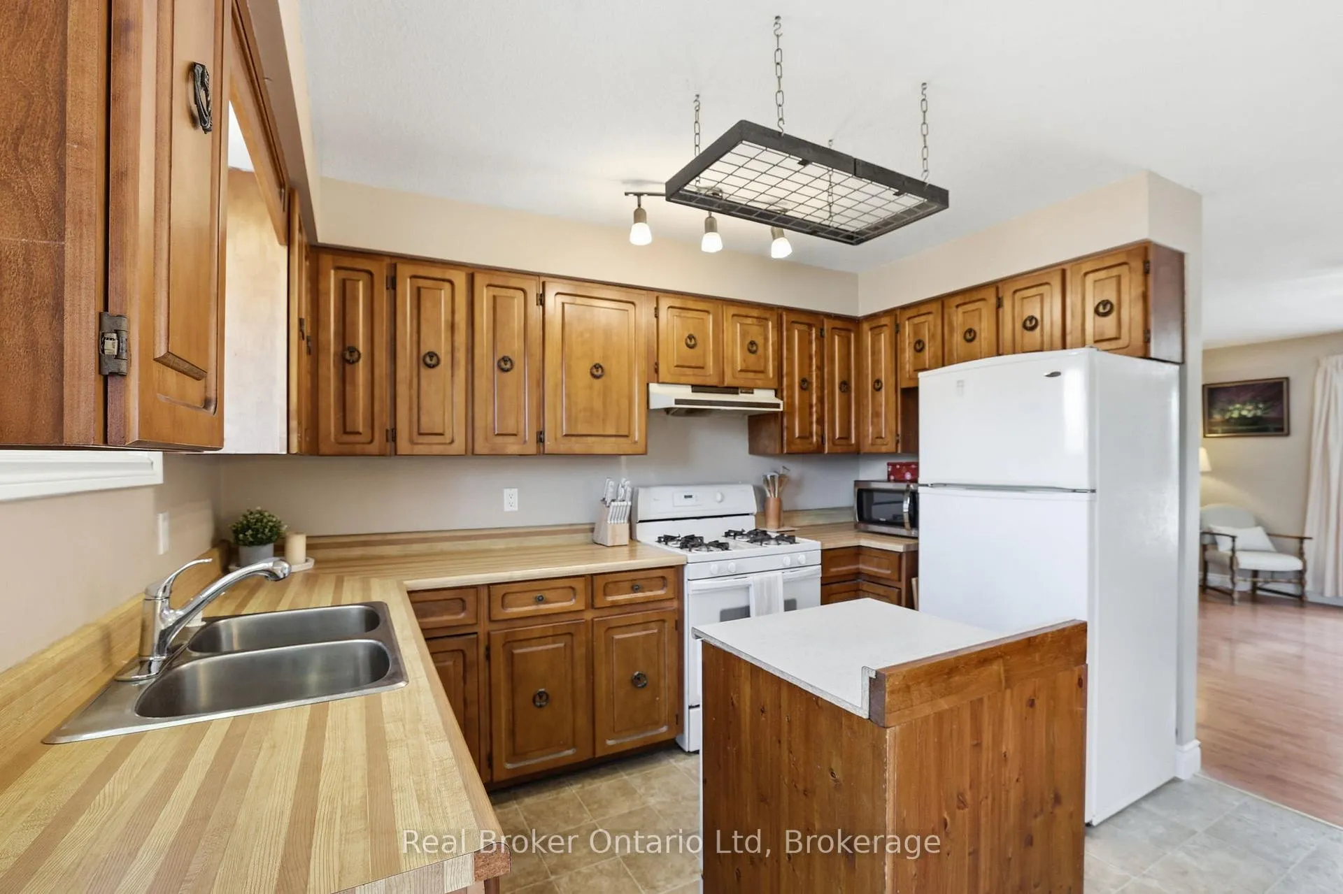 Photo 5 of 59 Grayview Drive, Grey Highlands — HOMEH