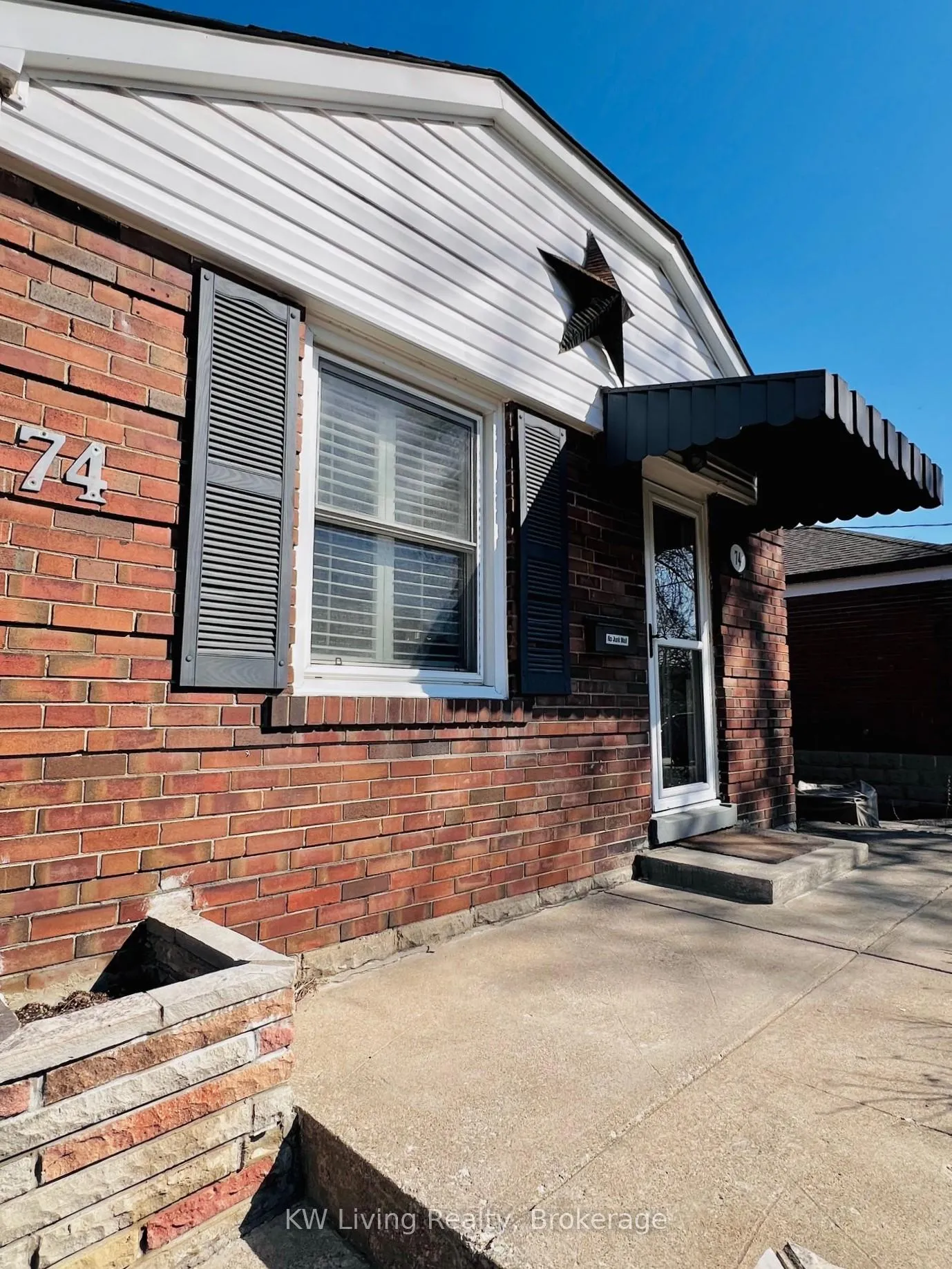 Photo 4 of 74 Murrie Street, Etobicoke, Mimico — HOMEH