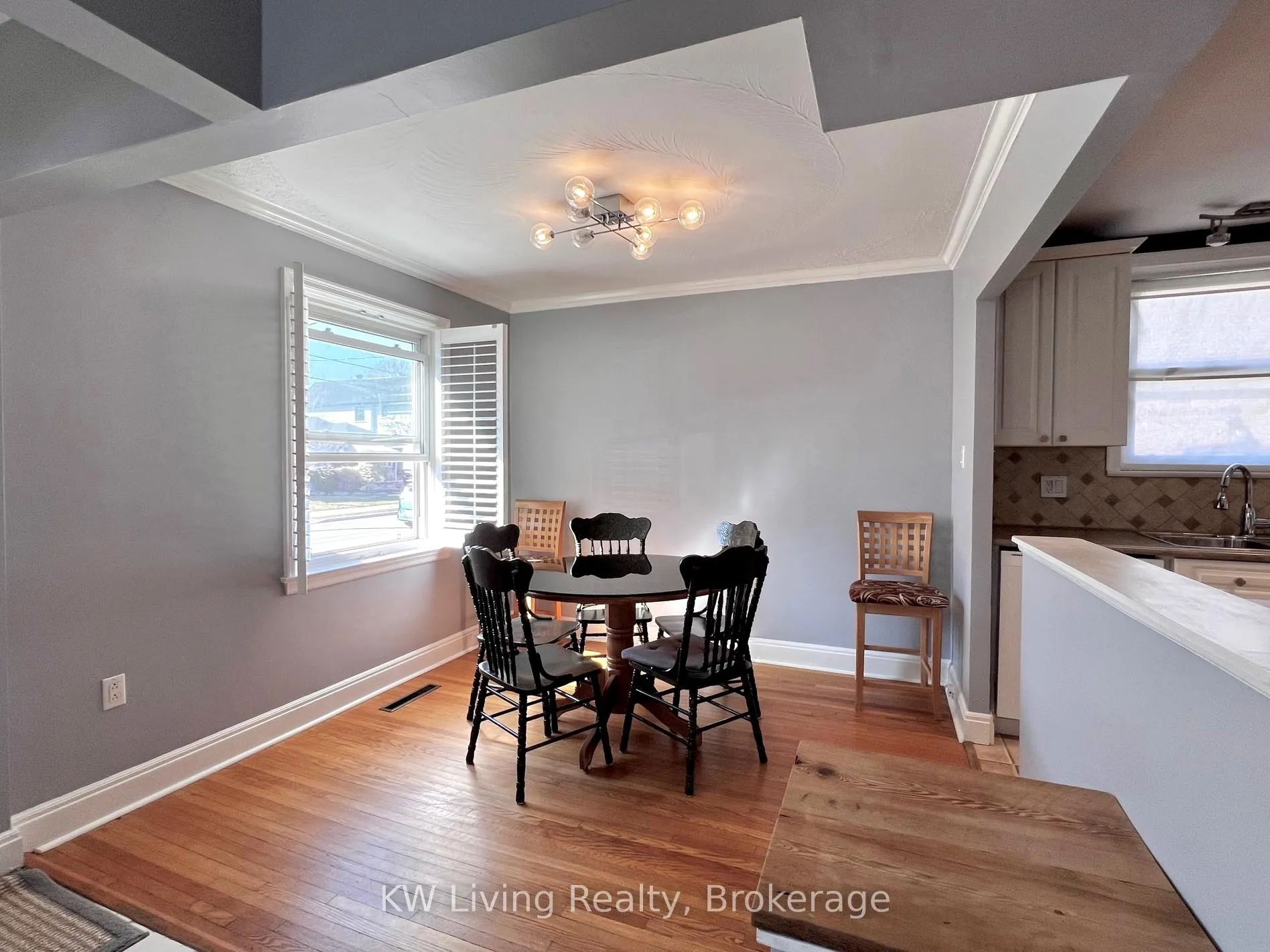 Photo 7 of 74 Murrie Street, Etobicoke, Mimico — HOMEH