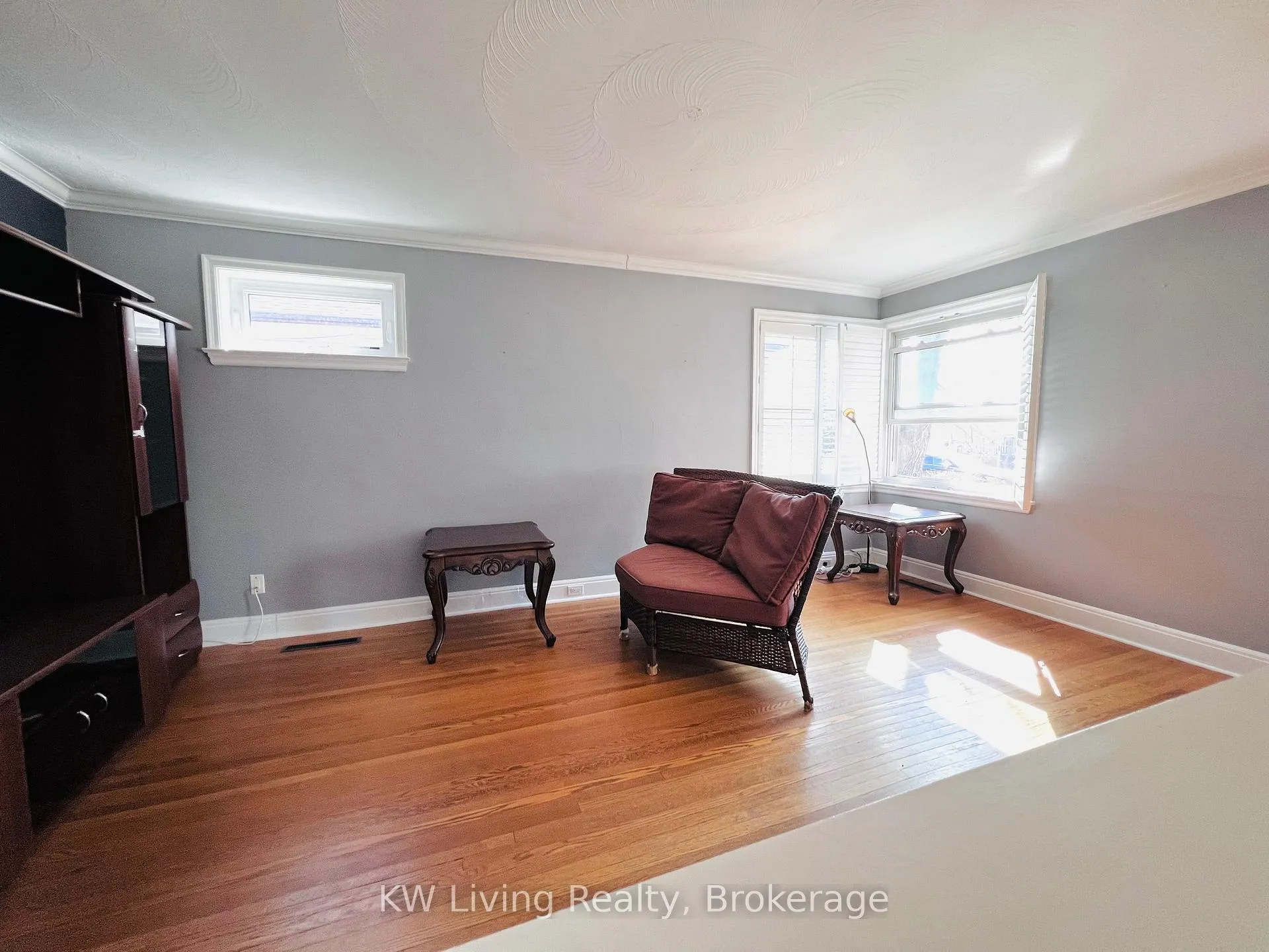 Photo 12 of 74 Murrie Street, Etobicoke, Mimico — HOMEH