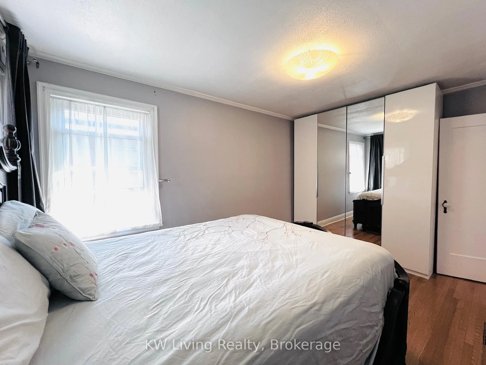 Photo 16 of 74 Murrie Street, Etobicoke, Mimico — HOMEH