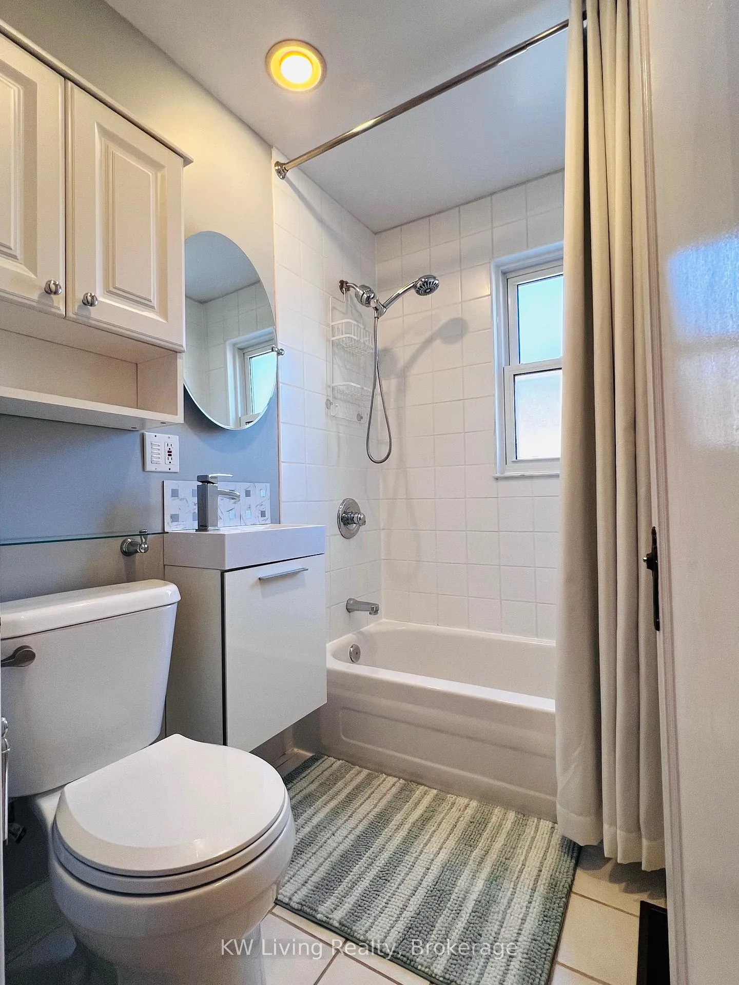Photo 17 of 74 Murrie Street, Etobicoke, Mimico — HOMEH