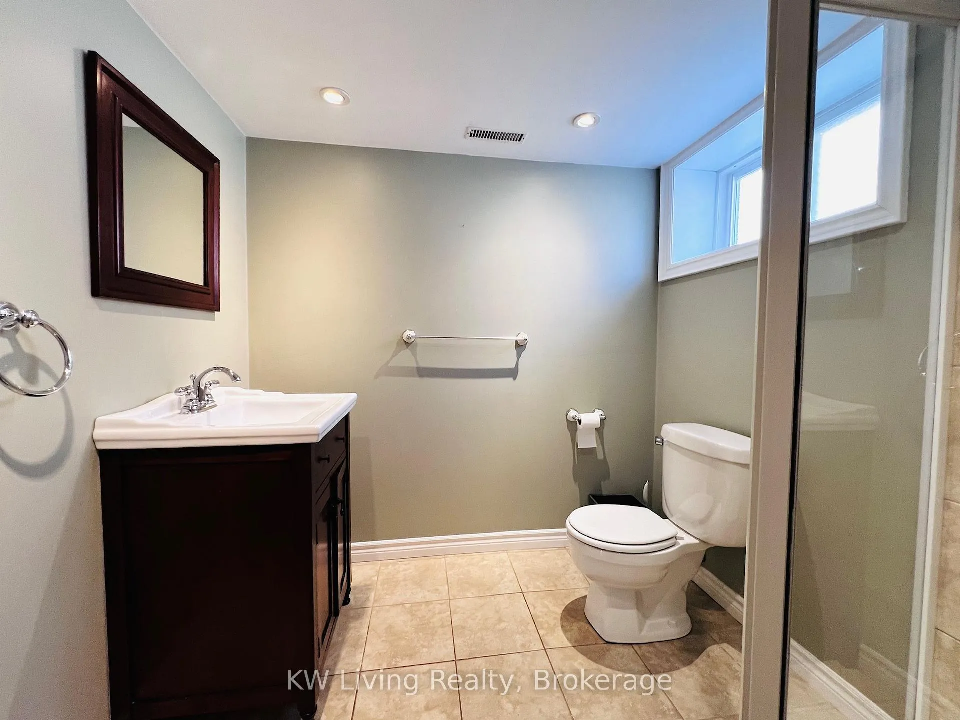 Photo 29 of 74 Murrie Street, Etobicoke, Mimico — HOMEH