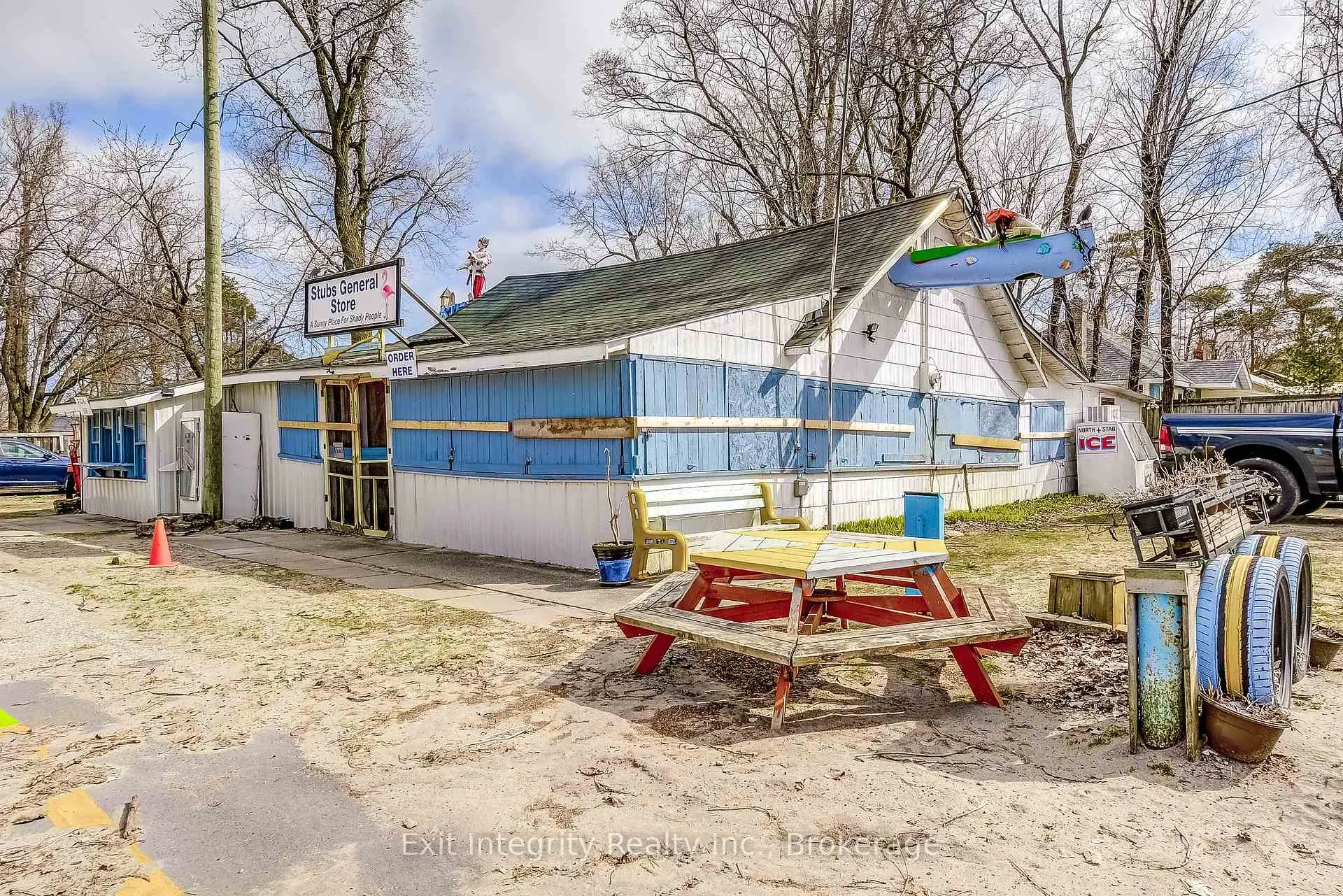 Photo 11 of 2 Beach Avenue, Norfolk, Long Point — HOMEH
