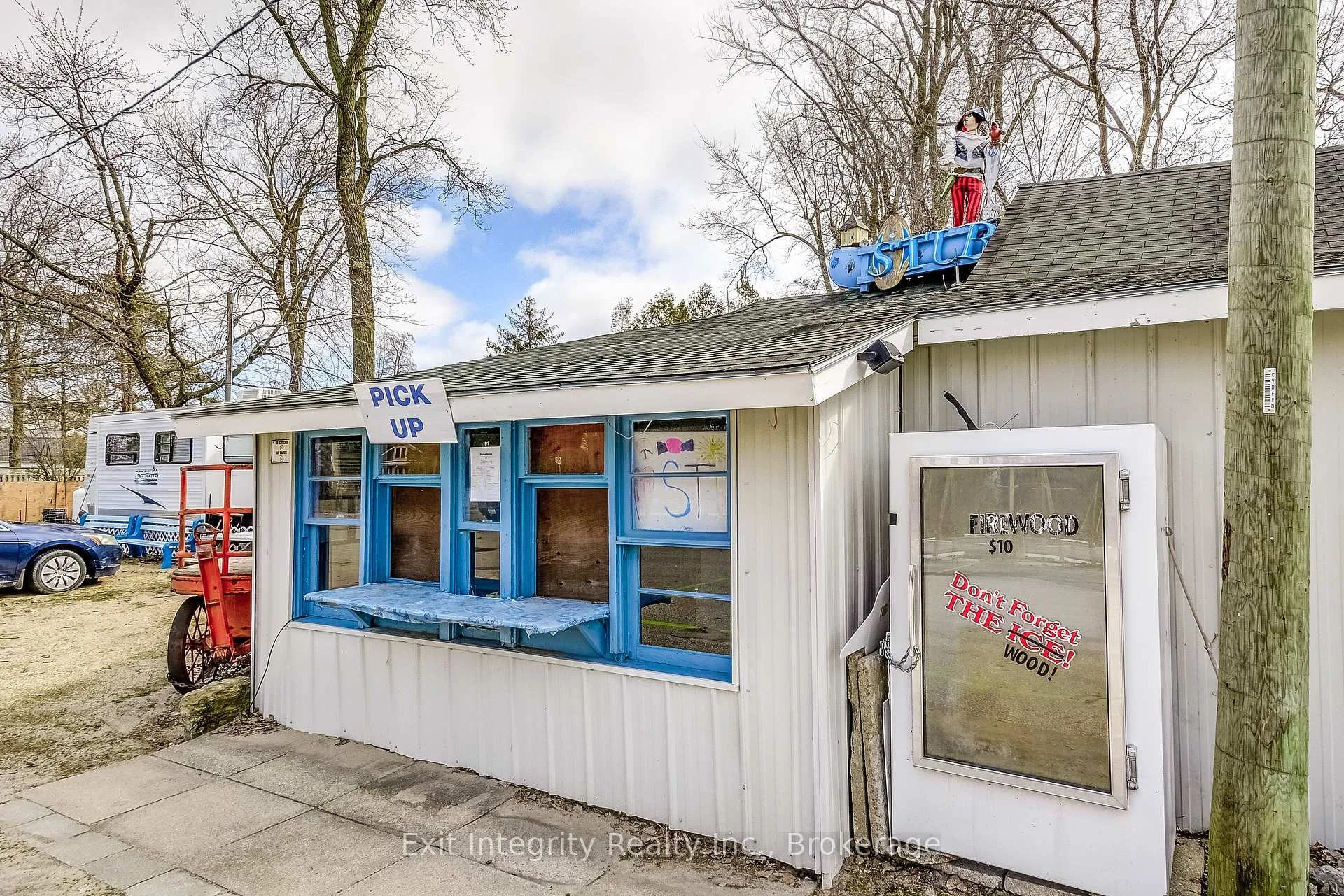 Photo 13 of 2 Beach Avenue, Norfolk, Long Point — HOMEH