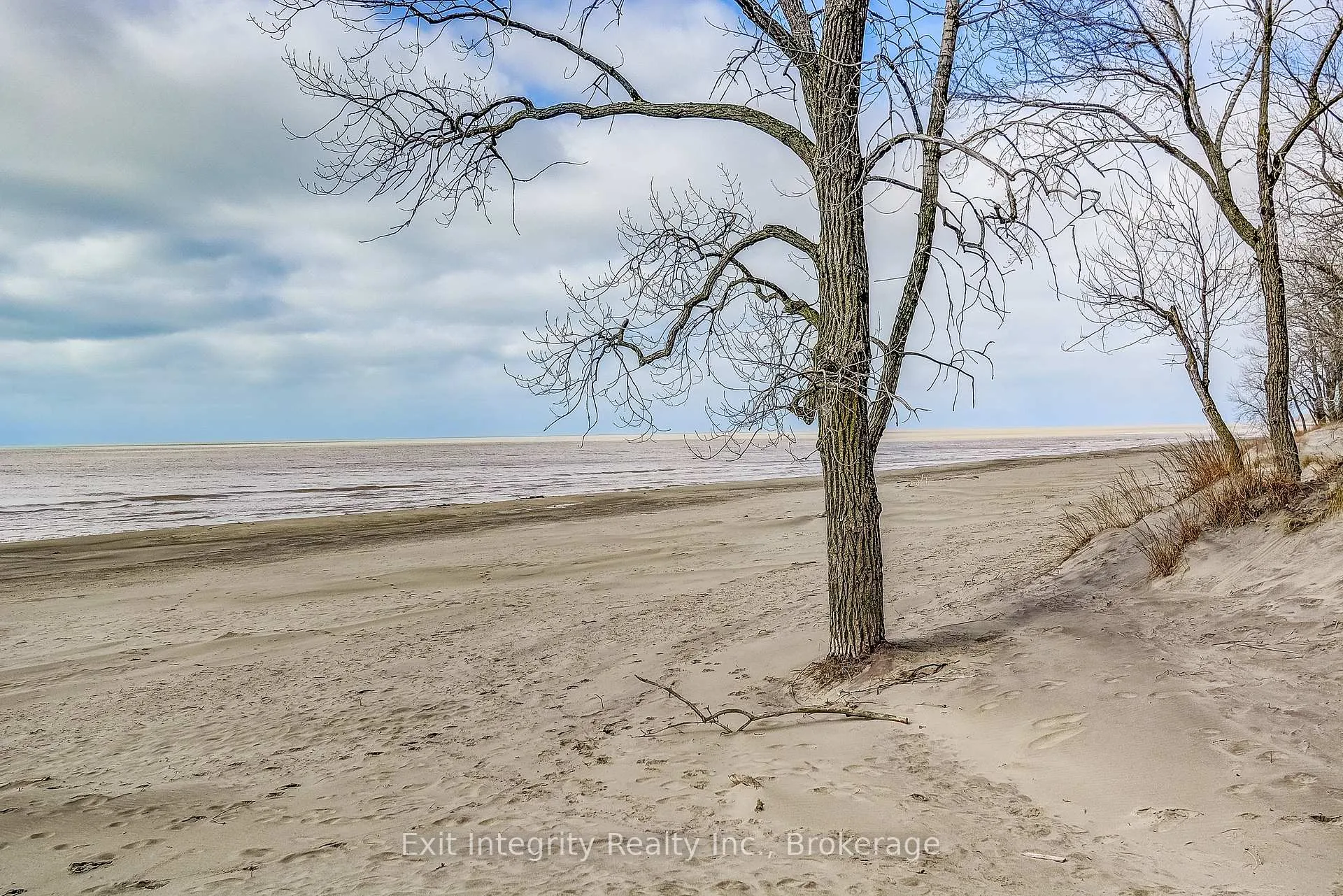 Photo 19 of 2 Beach Avenue, Norfolk, Long Point — HOMEH