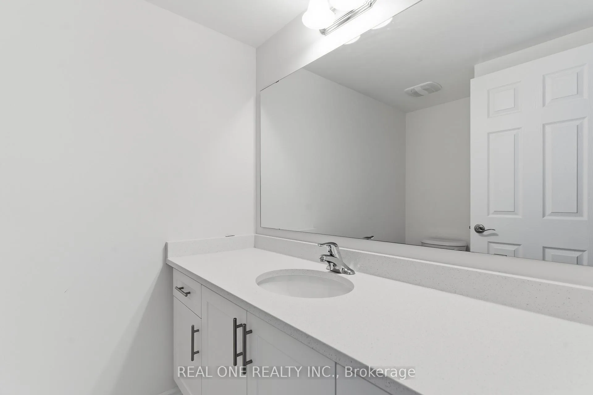 Photo 13 of Unit 33A, 85 Mullin Drive, Guelph, Victoria North — HOMEH