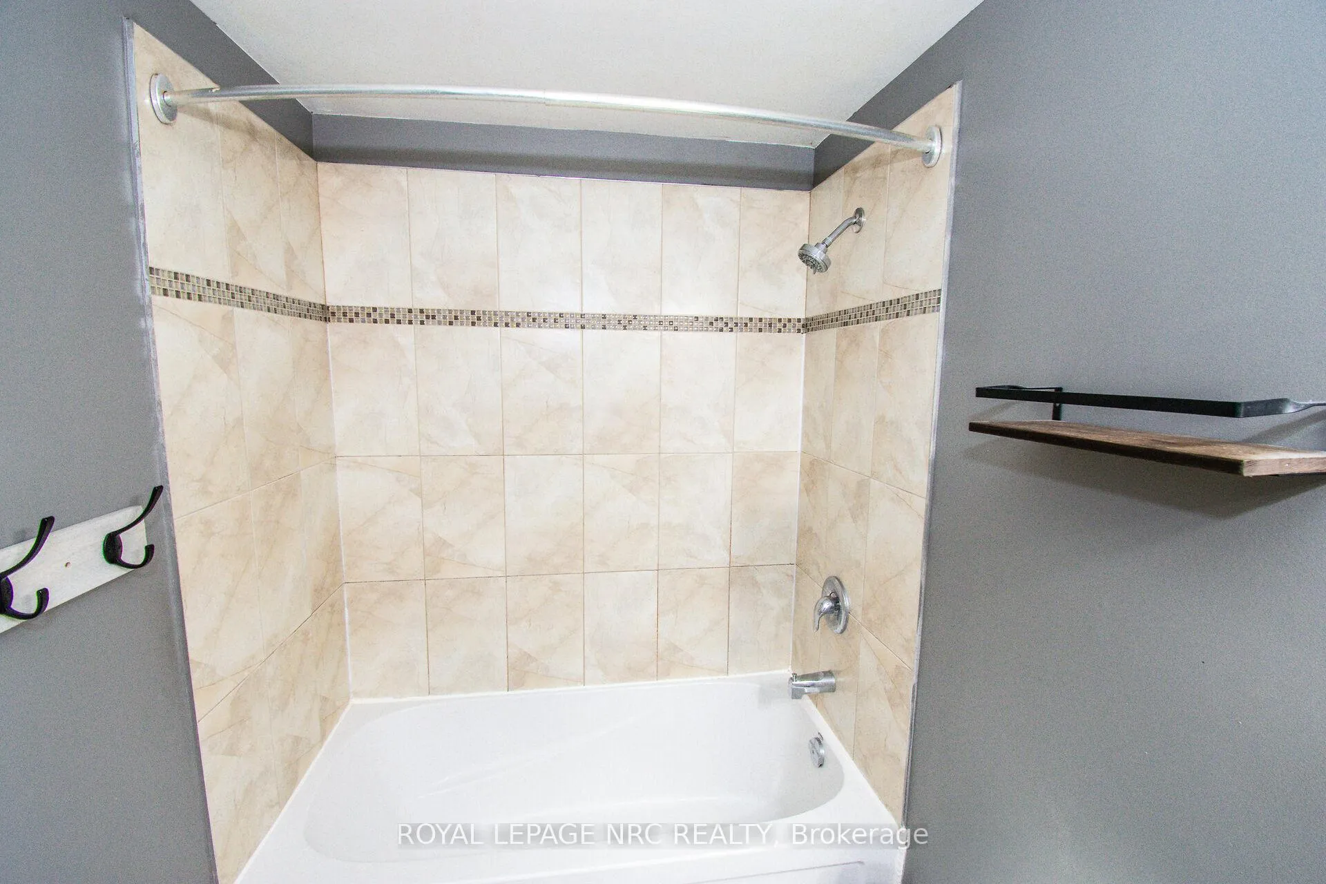 Photo 16 of Unit 106, 77 Linwell Road, St. Catharines, Lakeport — HOMEH