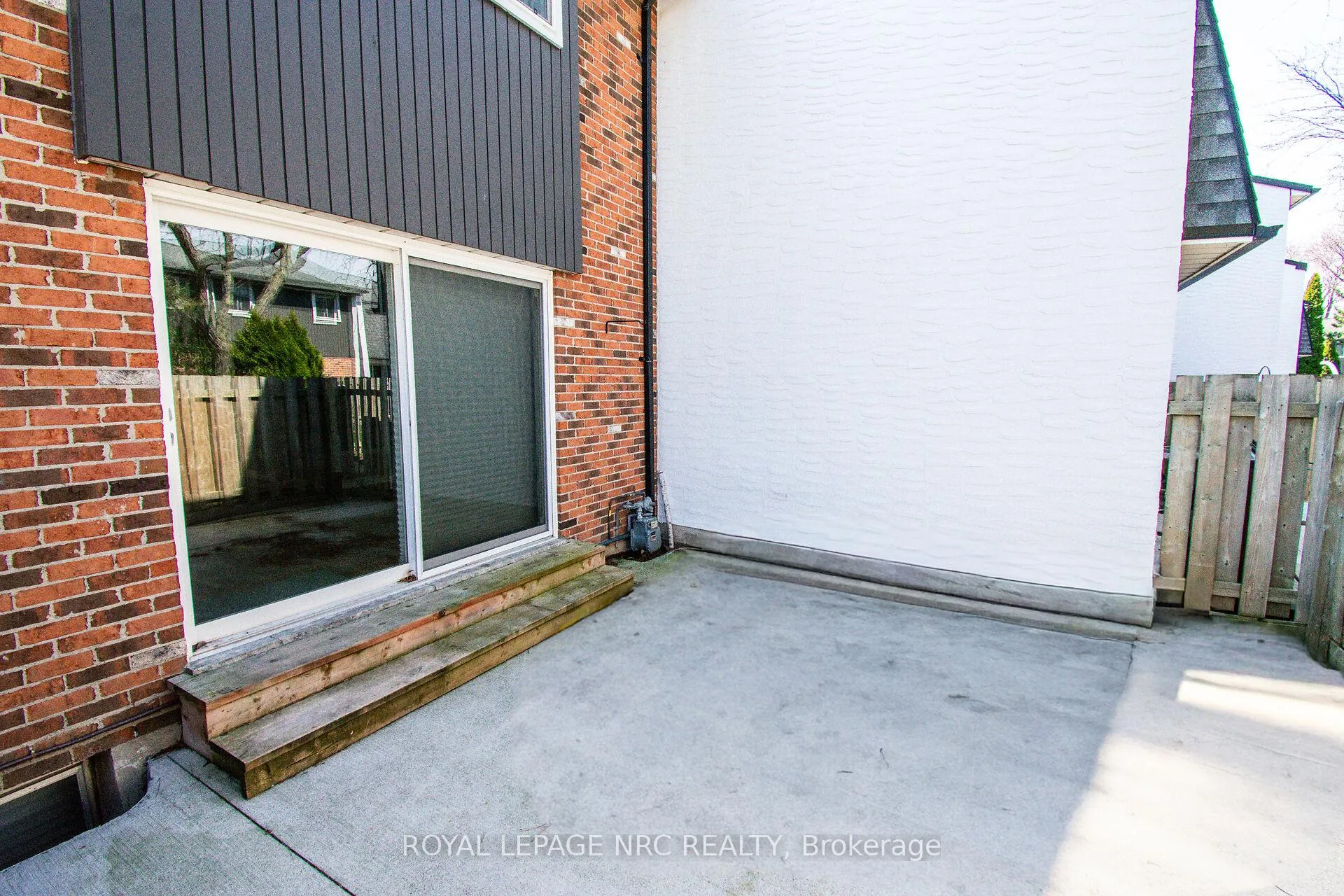 Photo 32 of Unit 106, 77 Linwell Road, St. Catharines, Lakeport — HOMEH