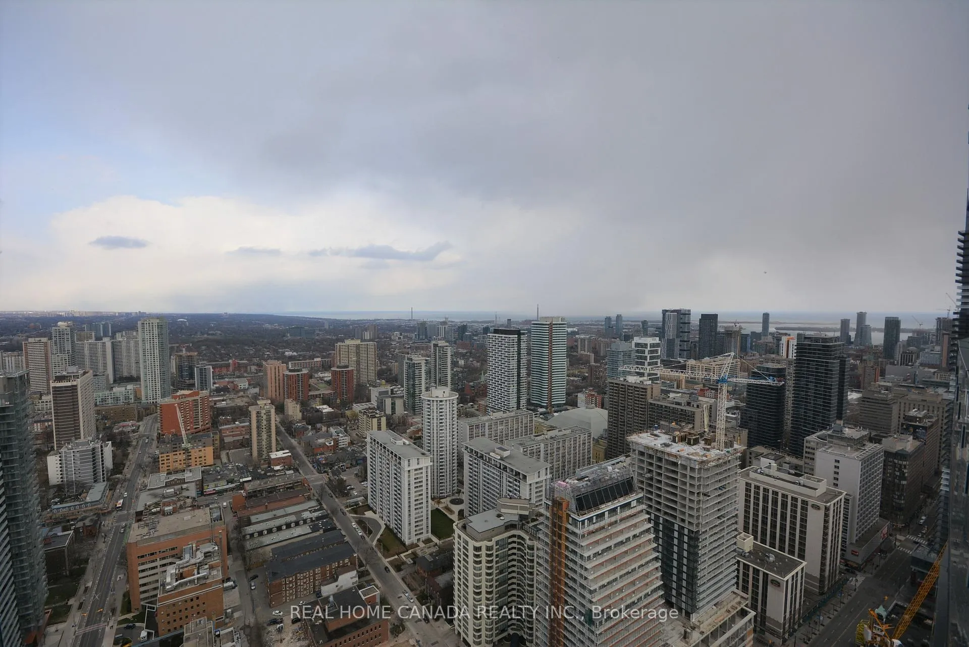 Photo 6 of Unit 4601, 11 Wellesley Street W, Toronto, Bay Street Corridor — HOMEH
