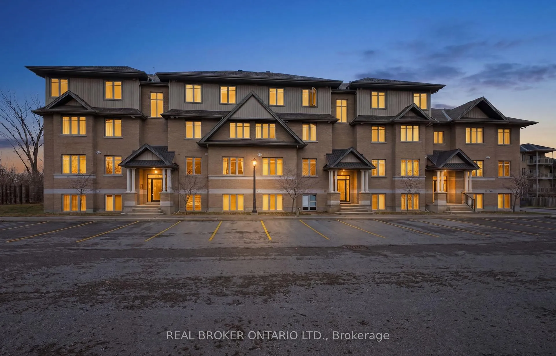 Photo 1 of Unit H, 66 Tipperary Private, Ottawa, Barrhaven - Longfields — HOMEH
