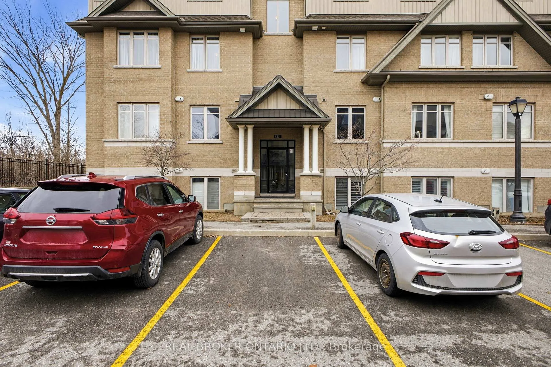 Photo 3 of Unit H, 66 Tipperary Private, Ottawa, Barrhaven - Longfields — HOMEH