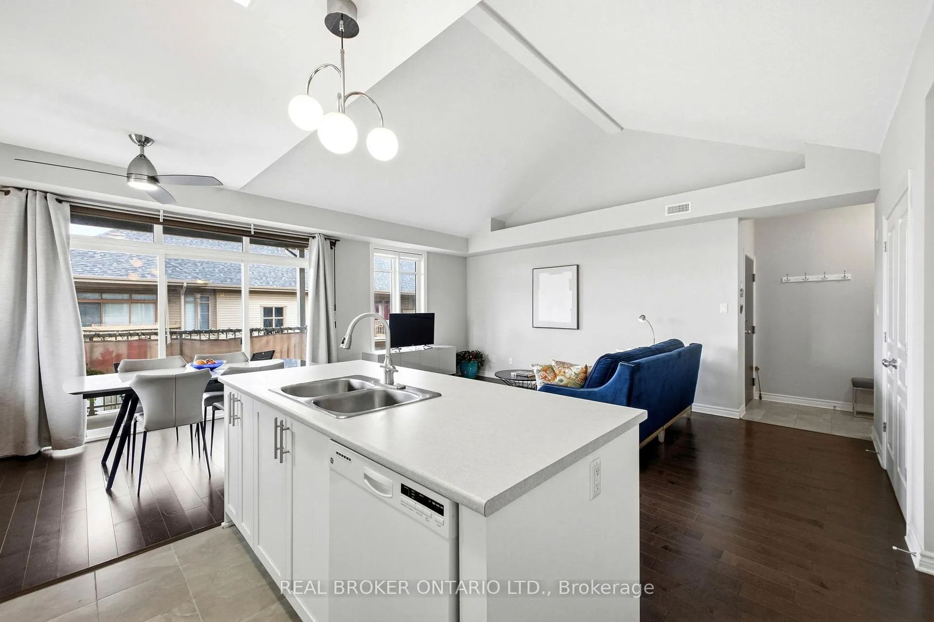 Photo 8 of Unit H, 66 Tipperary Private, Ottawa, Barrhaven - Longfields — HOMEH