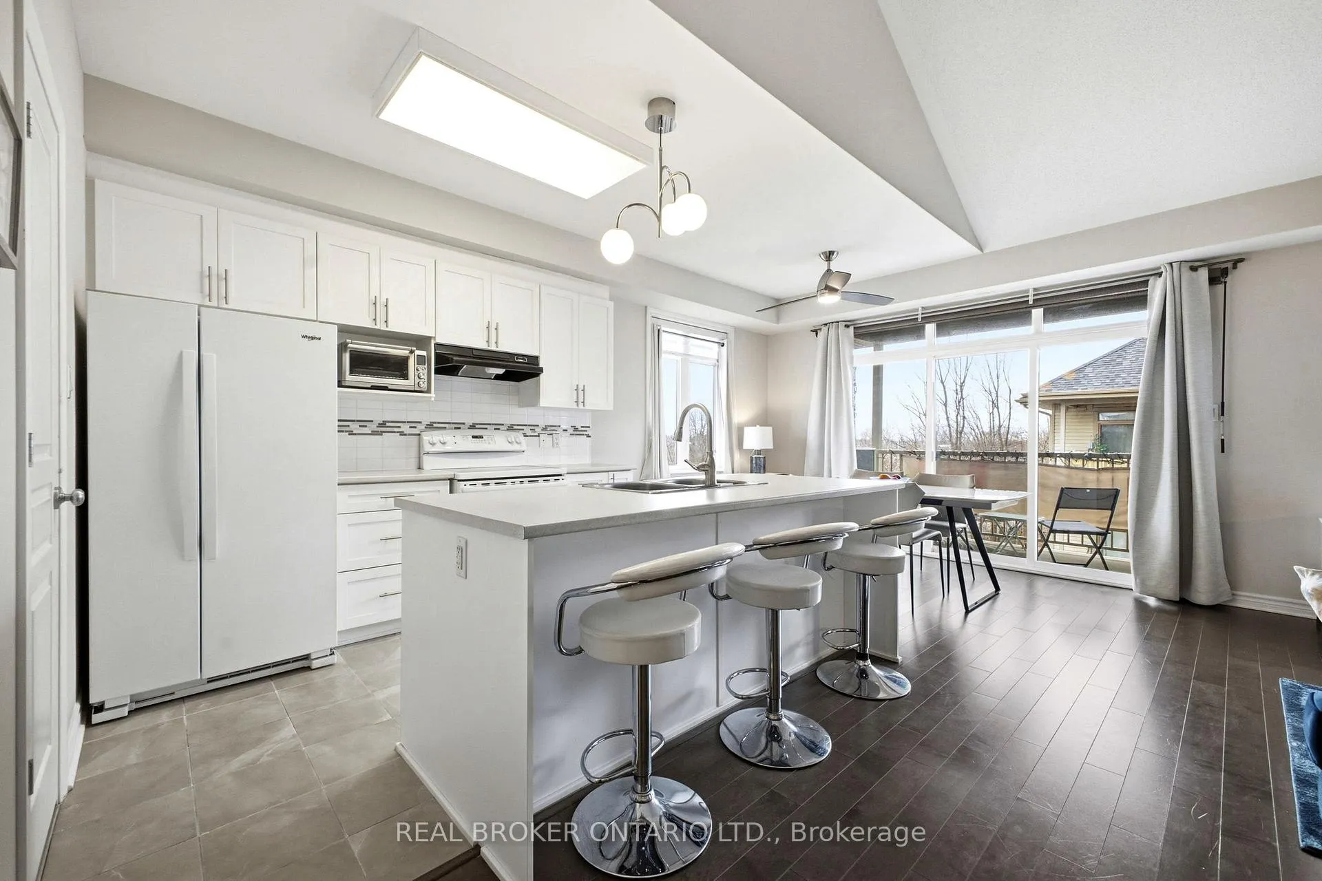 Photo 11 of Unit H, 66 Tipperary Private, Ottawa, Barrhaven - Longfields — HOMEH