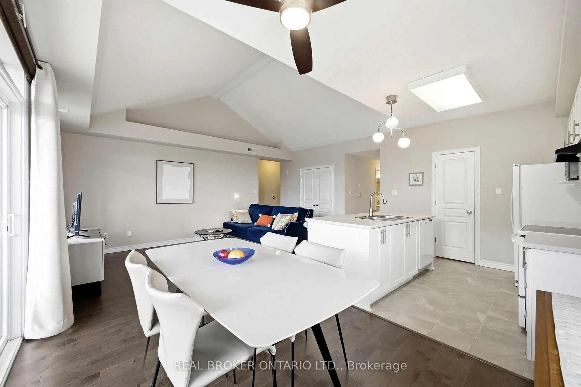 Photo 16 of Unit H, 66 Tipperary Private, Ottawa, Barrhaven - Longfields — HOMEH