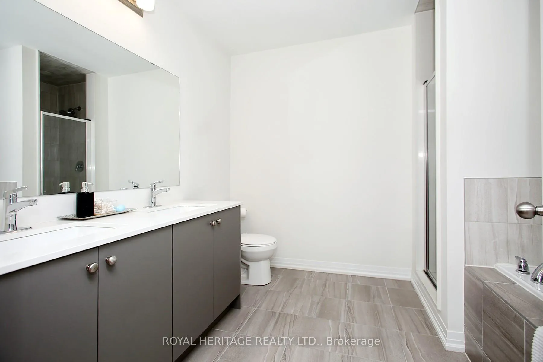 Photo 11 of 5 Klein Way, Whitby, Taunton North — HOMEH