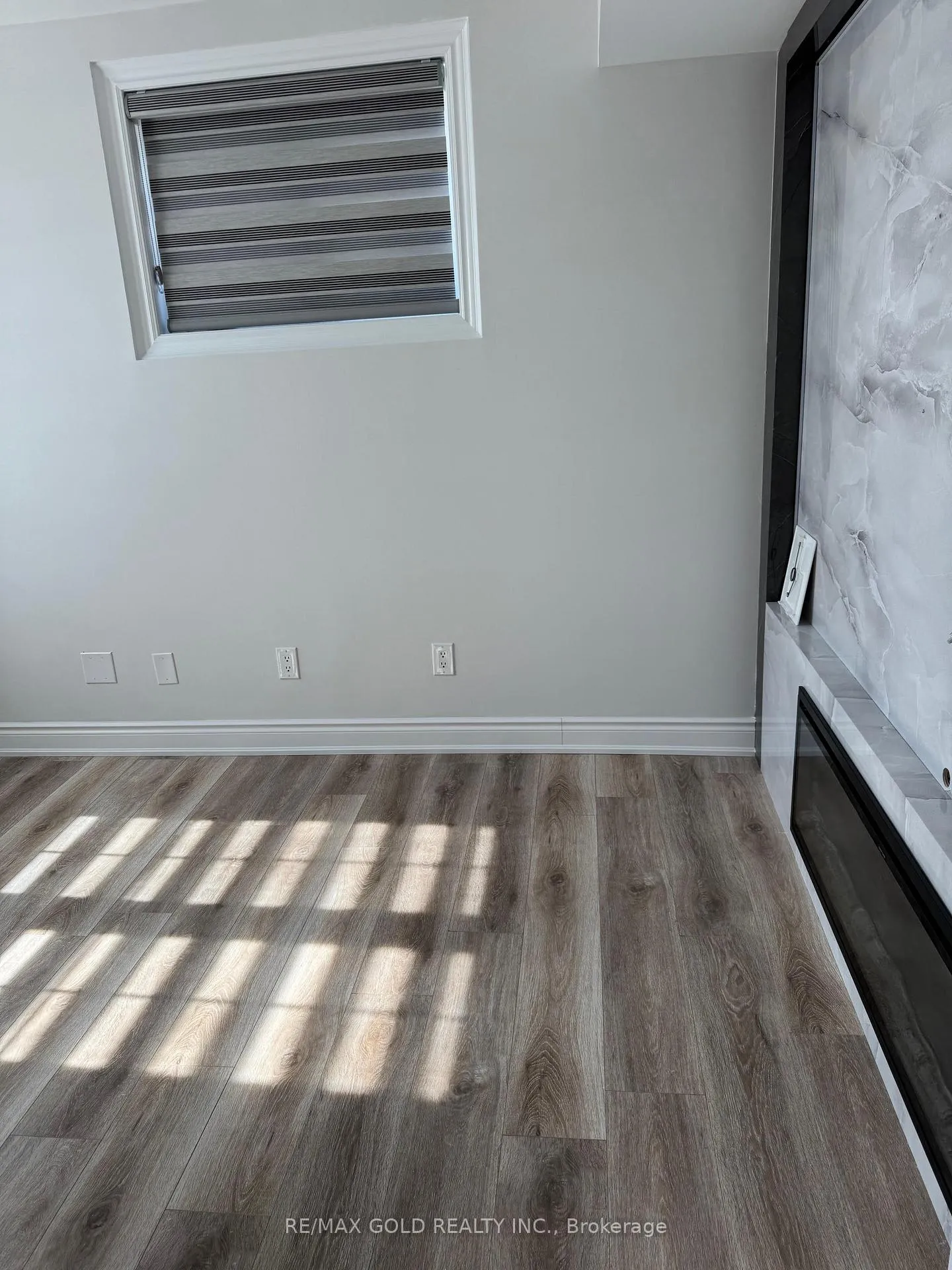 Photo 12 of 76 Tatra Crescent, Brampton, Bram West — HOMEH