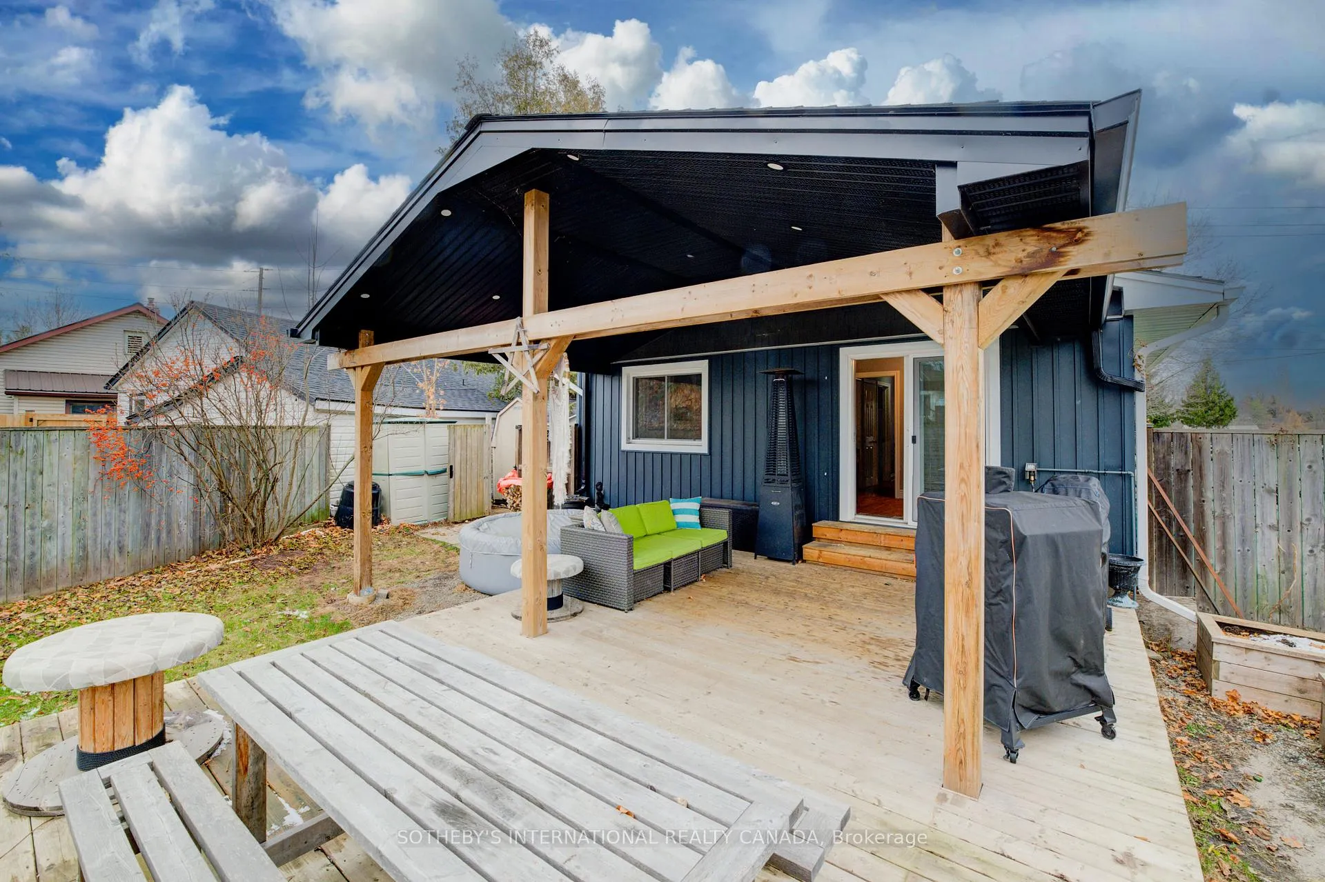 Photo 17 of 425 St. Patrick Street, Norfolk, Port Dover — HOMEH