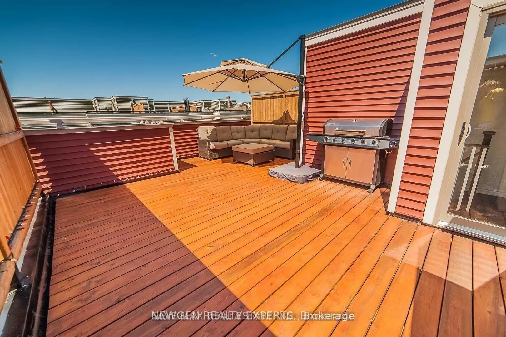 Photo 13 of Unit 8, 120 Longbranch Avenue, Etobicoke, Long Branch — HOMEH
