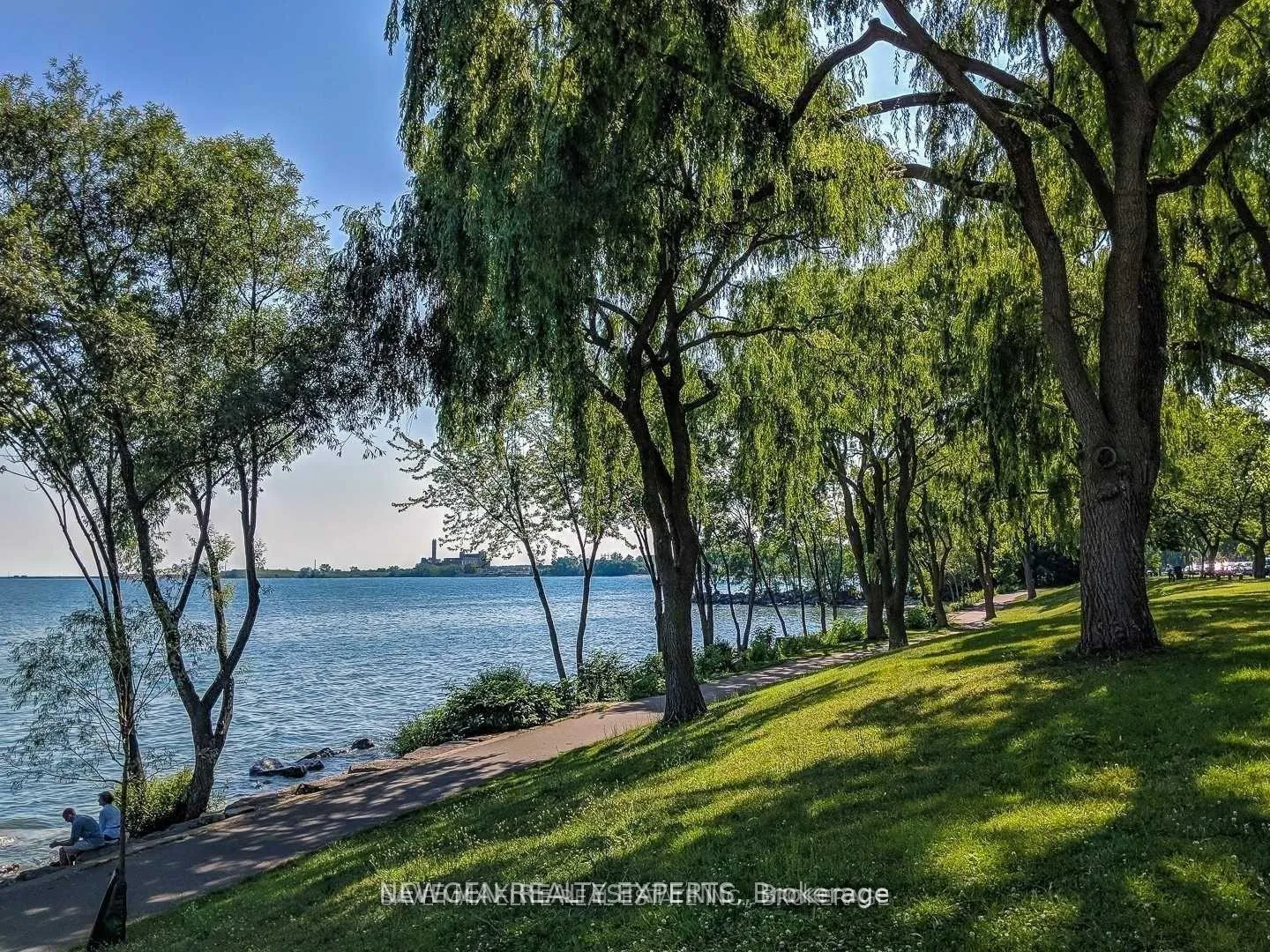 Photo 19 of Unit 8, 120 Longbranch Avenue, Etobicoke, Long Branch — HOMEH