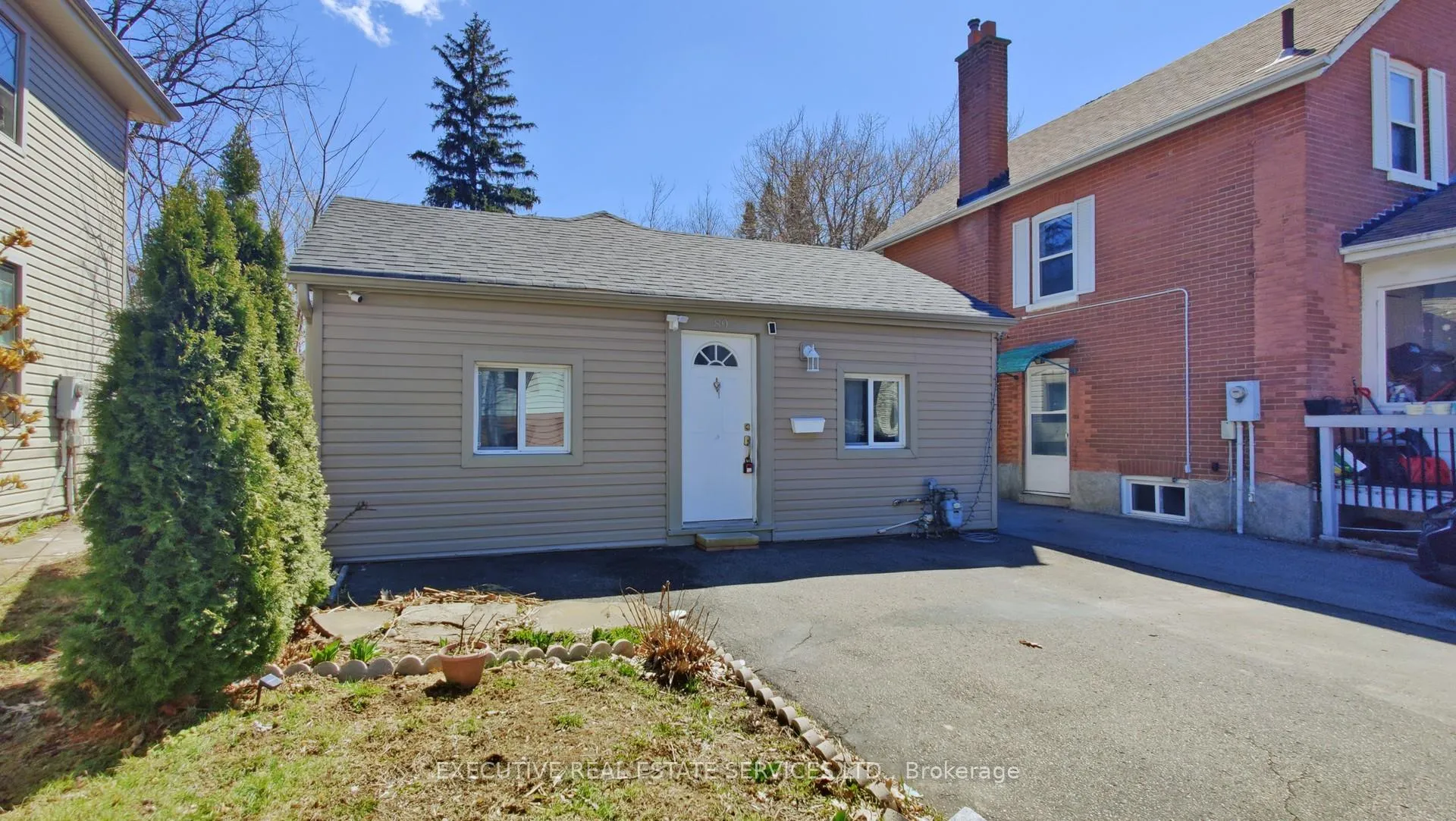 Photo 3 of 89 John Street, Brampton, Downtown Brampton — HOMEH
