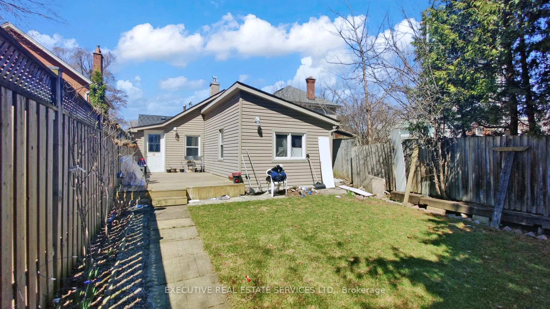 Photo 35 of 89 John Street, Brampton, Downtown Brampton — HOMEH