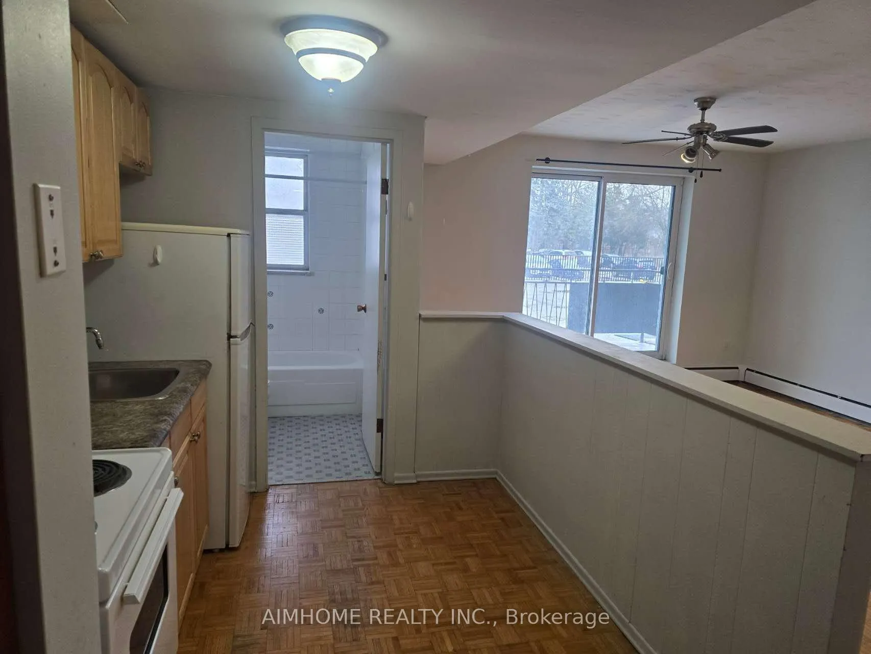 Photo 2 of Unit 108, 2095 Prospect Street, Burlington, Brant — HOMEH
