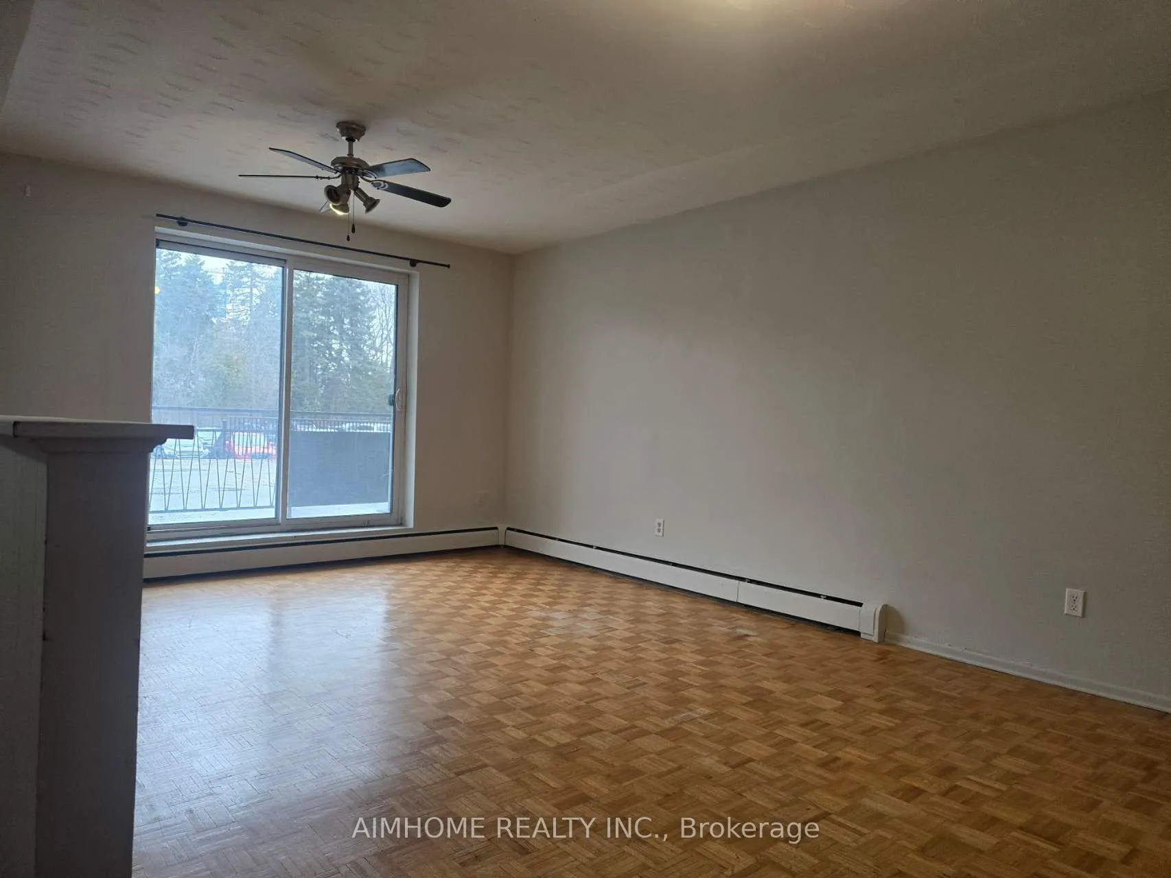 Photo 3 of Unit 108, 2095 Prospect Street, Burlington, Brant — HOMEH