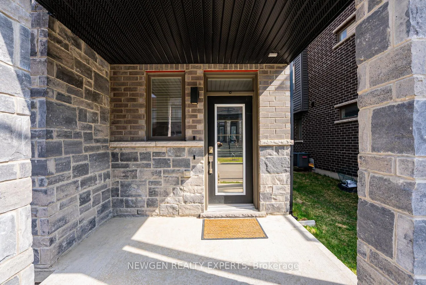 Photo 6 of Unit 283, 30 Times Square Boulevard, Hamilton, Stoney Creek Mountain — HOMEH
