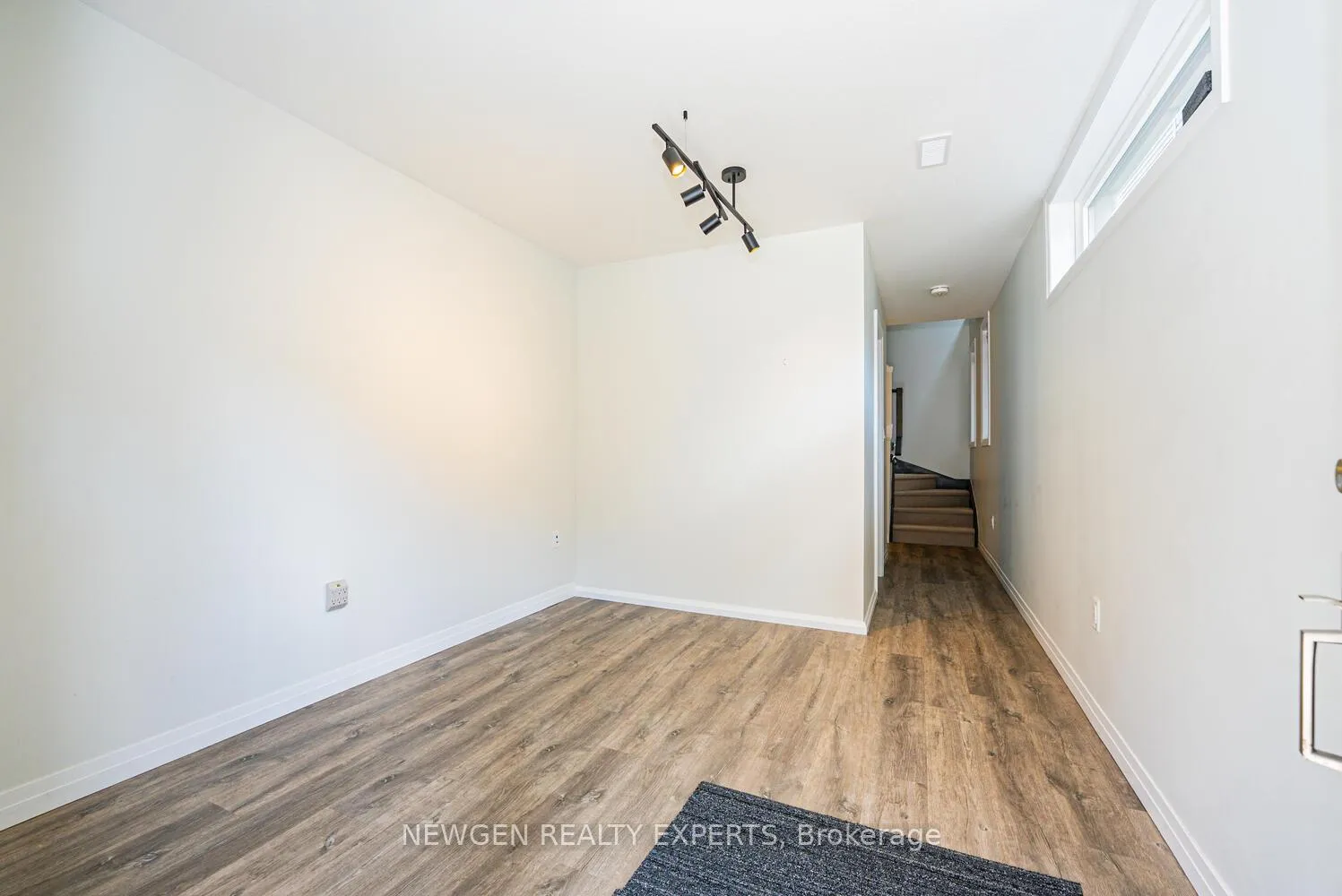Photo 7 of Unit 283, 30 Times Square Boulevard, Hamilton, Stoney Creek Mountain — HOMEH