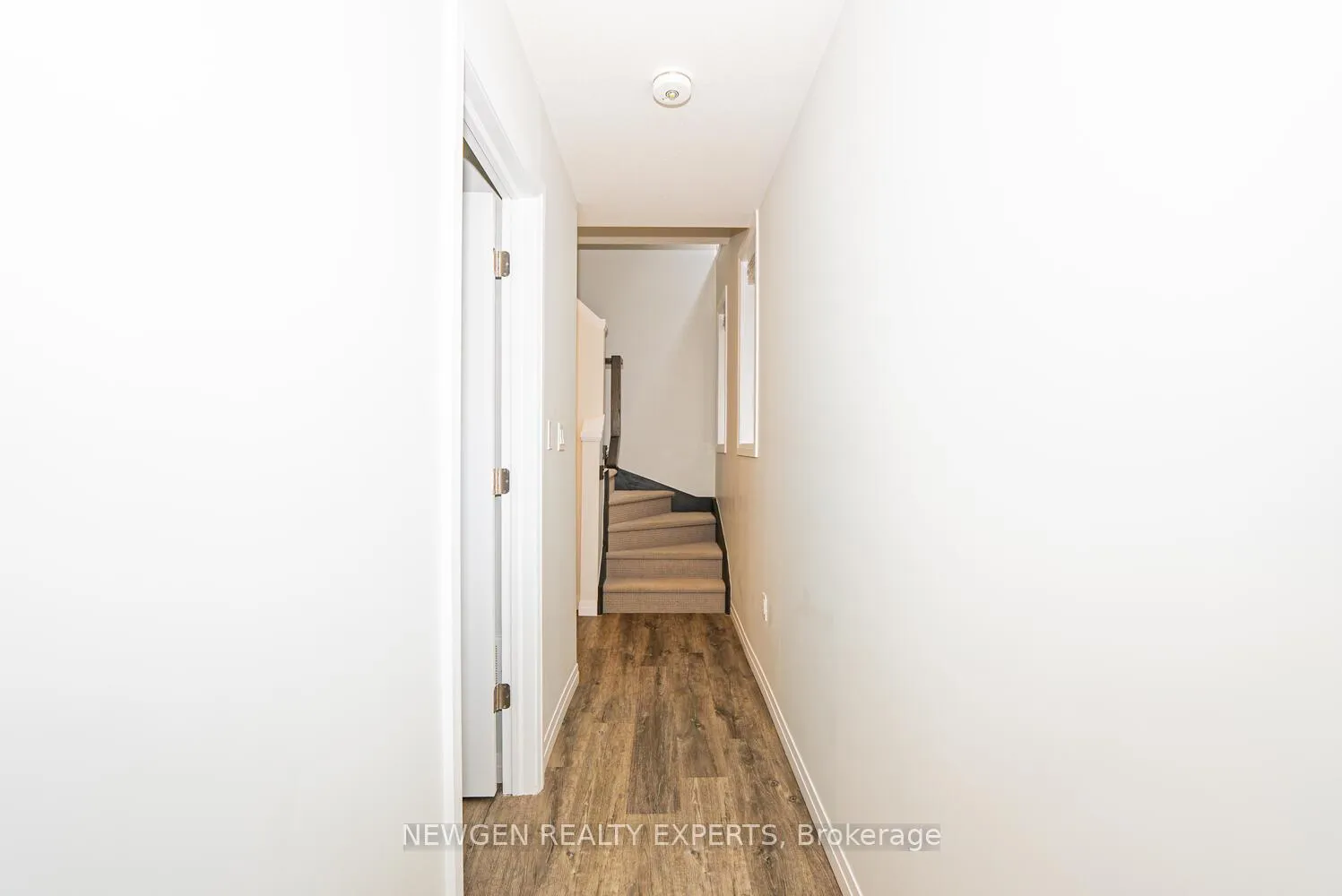 Photo 10 of Unit 283, 30 Times Square Boulevard, Hamilton, Stoney Creek Mountain — HOMEH