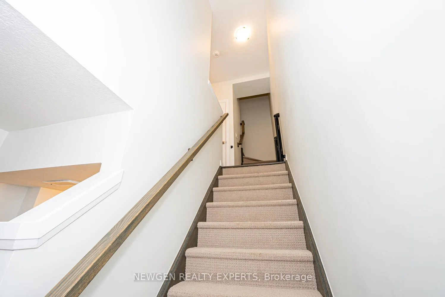 Photo 14 of Unit 283, 30 Times Square Boulevard, Hamilton, Stoney Creek Mountain — HOMEH