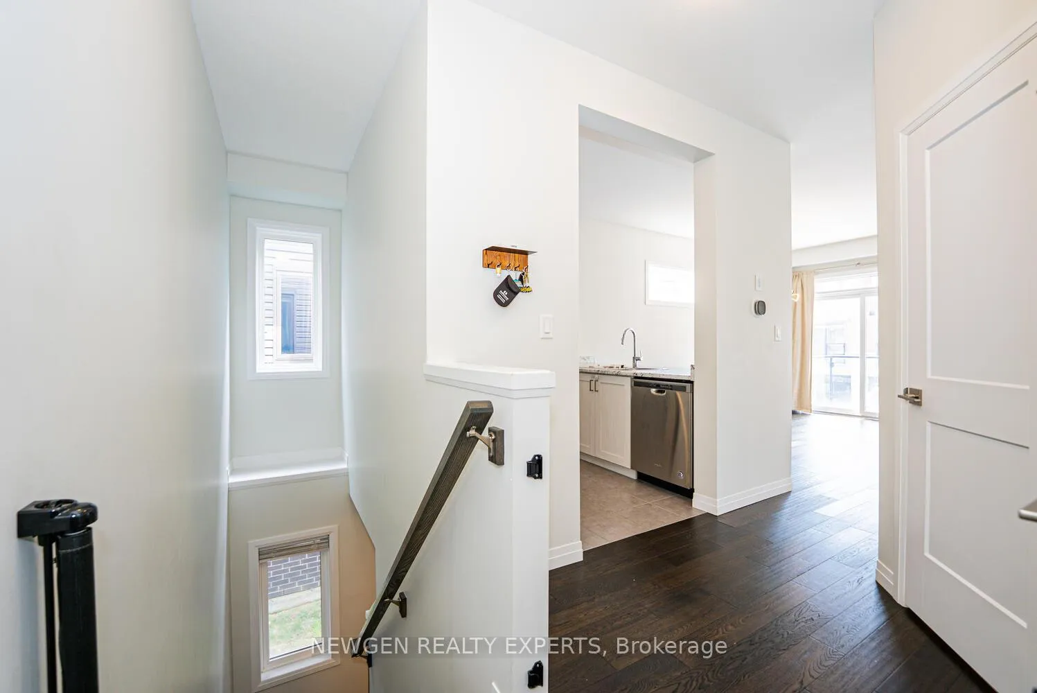 Photo 15 of Unit 283, 30 Times Square Boulevard, Hamilton, Stoney Creek Mountain — HOMEH
