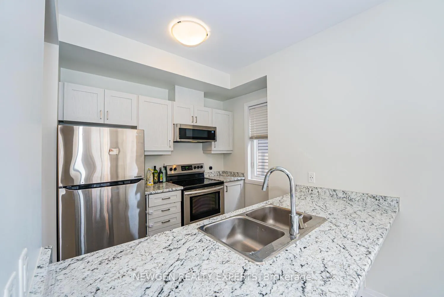 Photo 22 of Unit 283, 30 Times Square Boulevard, Hamilton, Stoney Creek Mountain — HOMEH