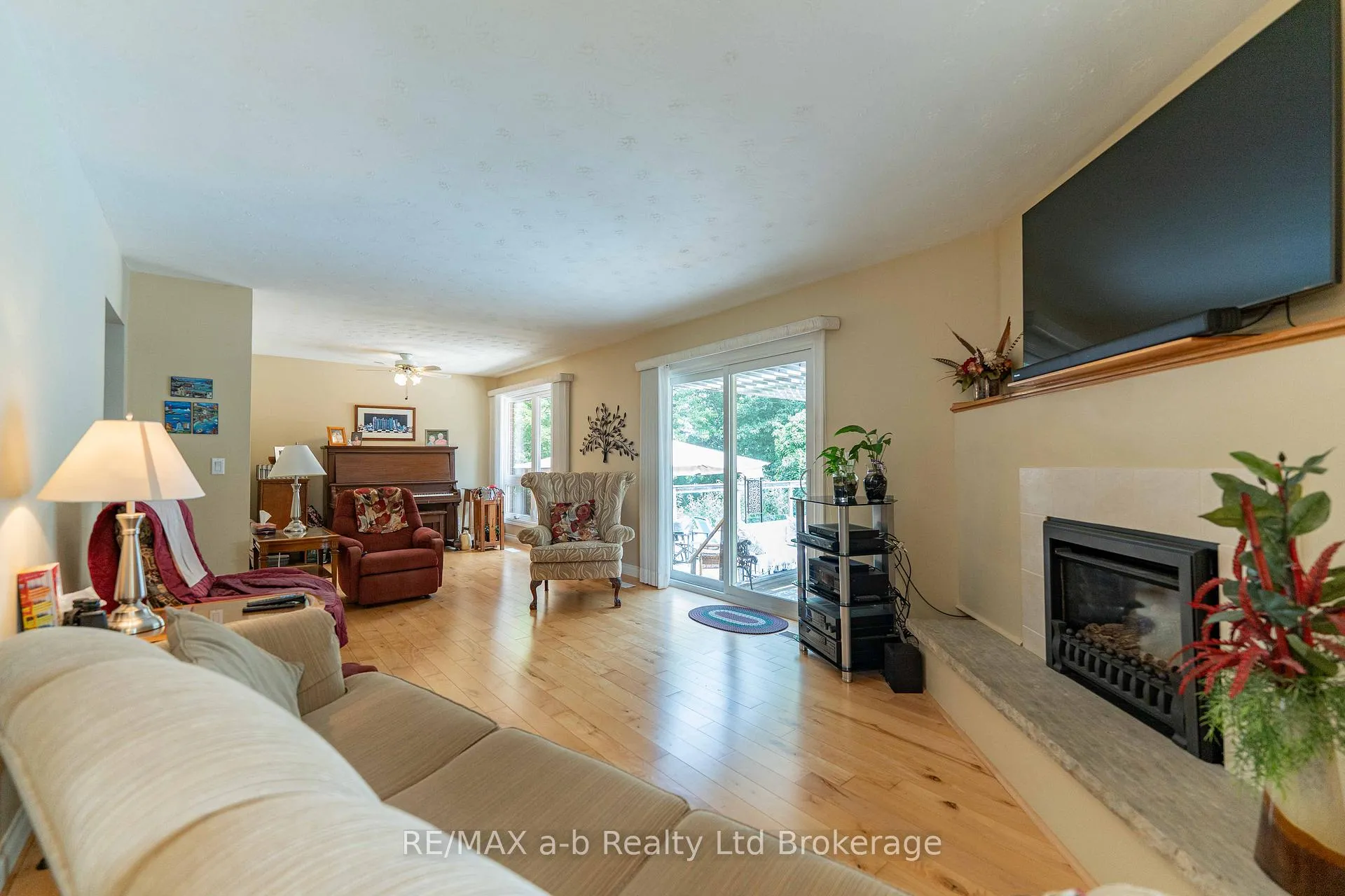 Photo 11 of 660 Goshen Road, Norfolk, Rural Middleton — HOMEH